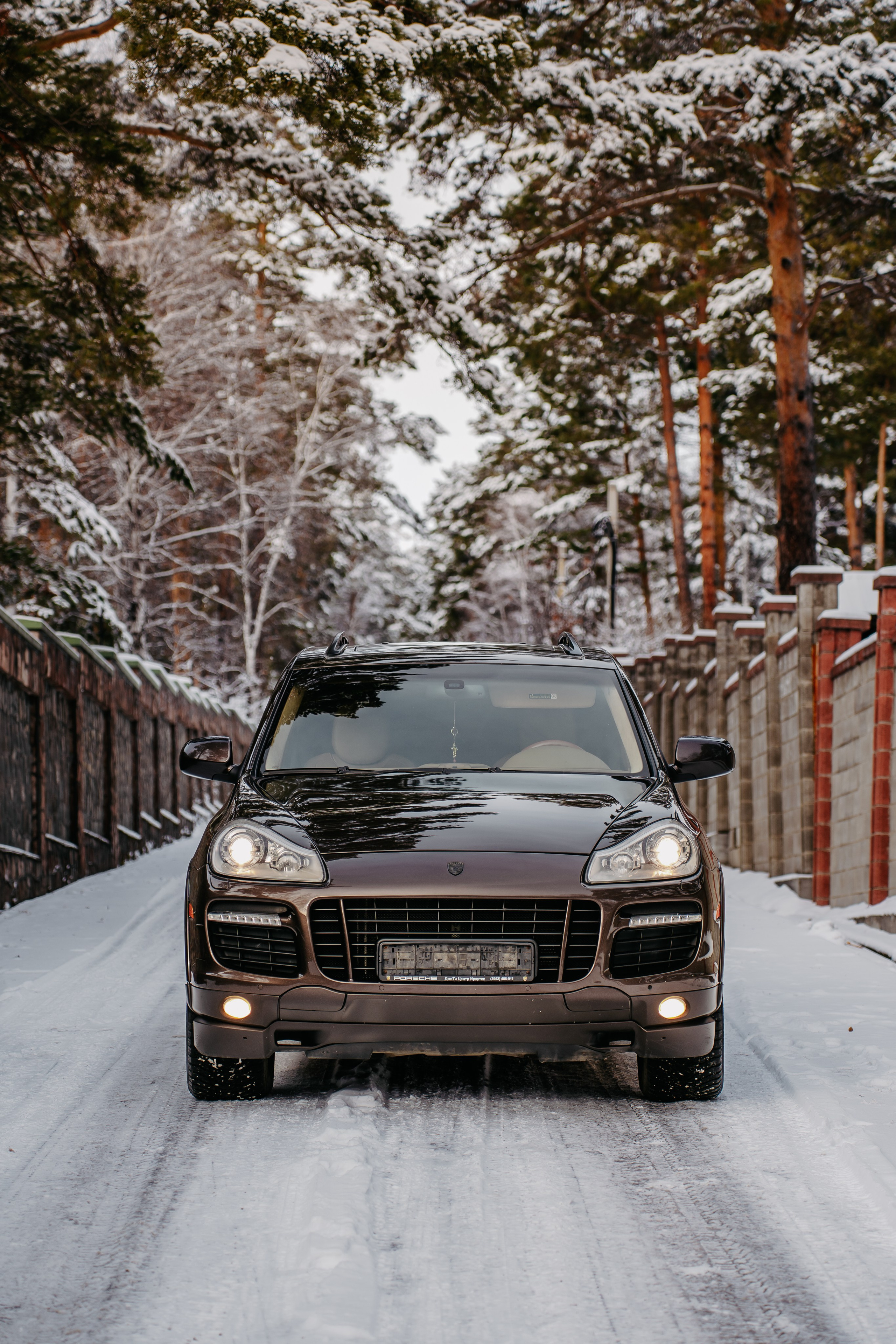Porsche Cayenne. Фотограф, видеограф и пилот дрона на Байкале