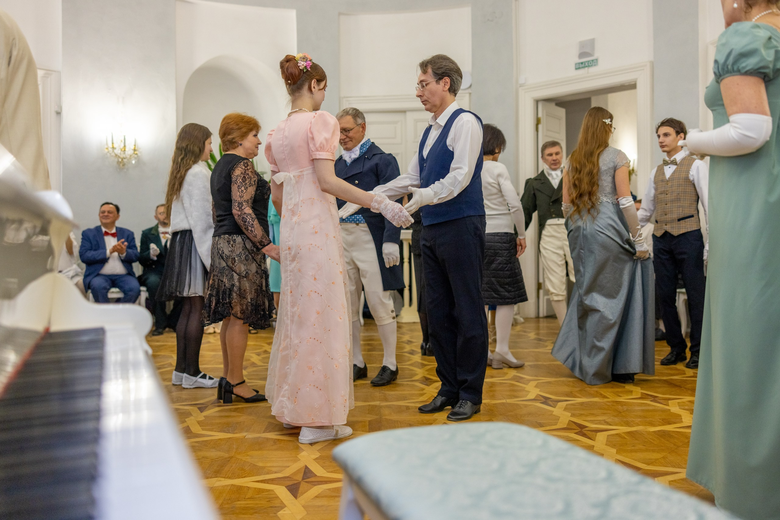 Бал во дворце Бобринских город Богородицк. Фотограф в Туле Крупский АнДРей. Фотостудия «КАДР71» в Туле