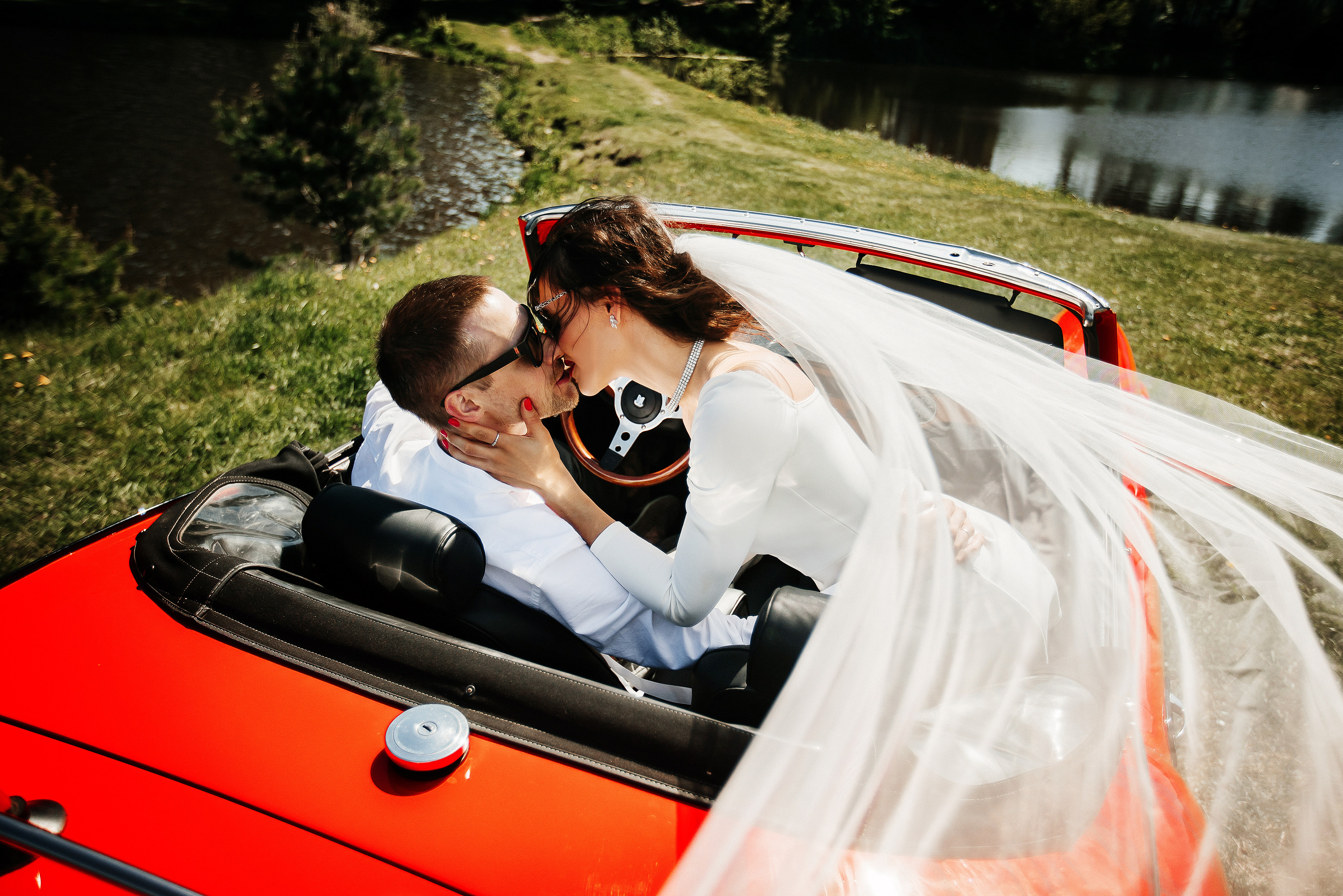 Кабриолет. Свадебный и портретный фотограф Алина Иванова. Екатеринбург-Москва