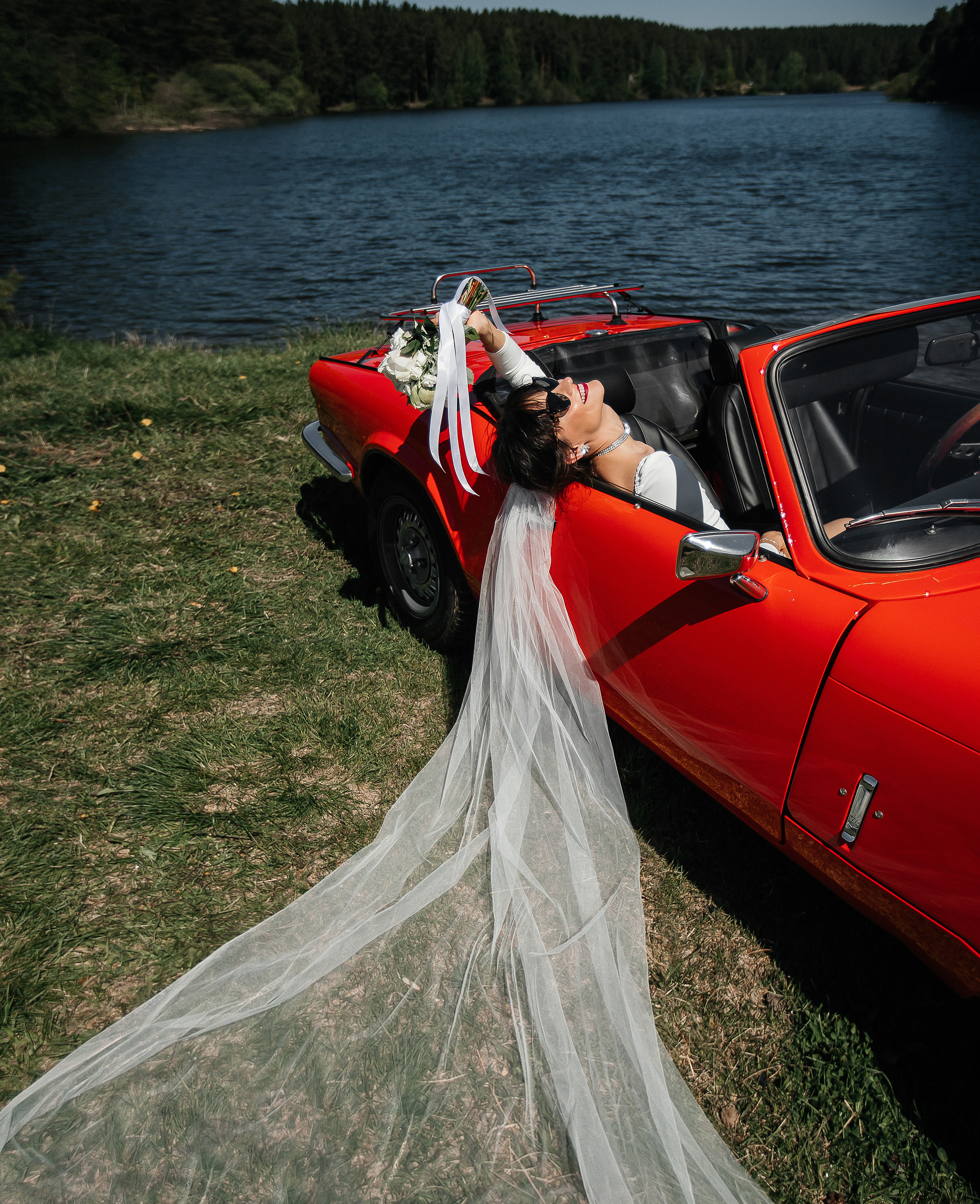 Кабриолет. Свадебный и портретный фотограф Алина Иванова. Екатеринбург-Москва