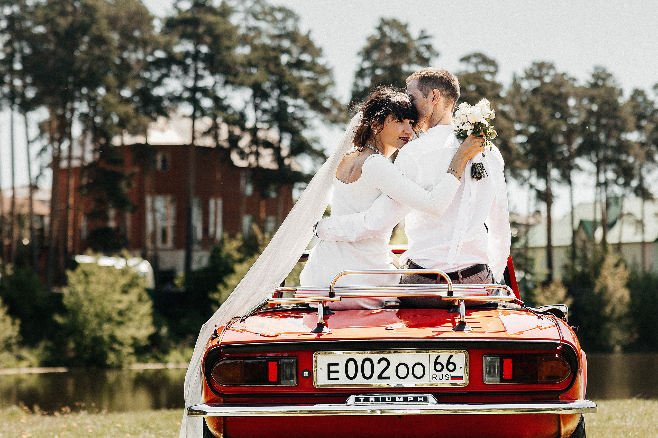 Кабриолет. Свадебный и портретный фотограф Алина Иванова. Екатеринбург-Москва