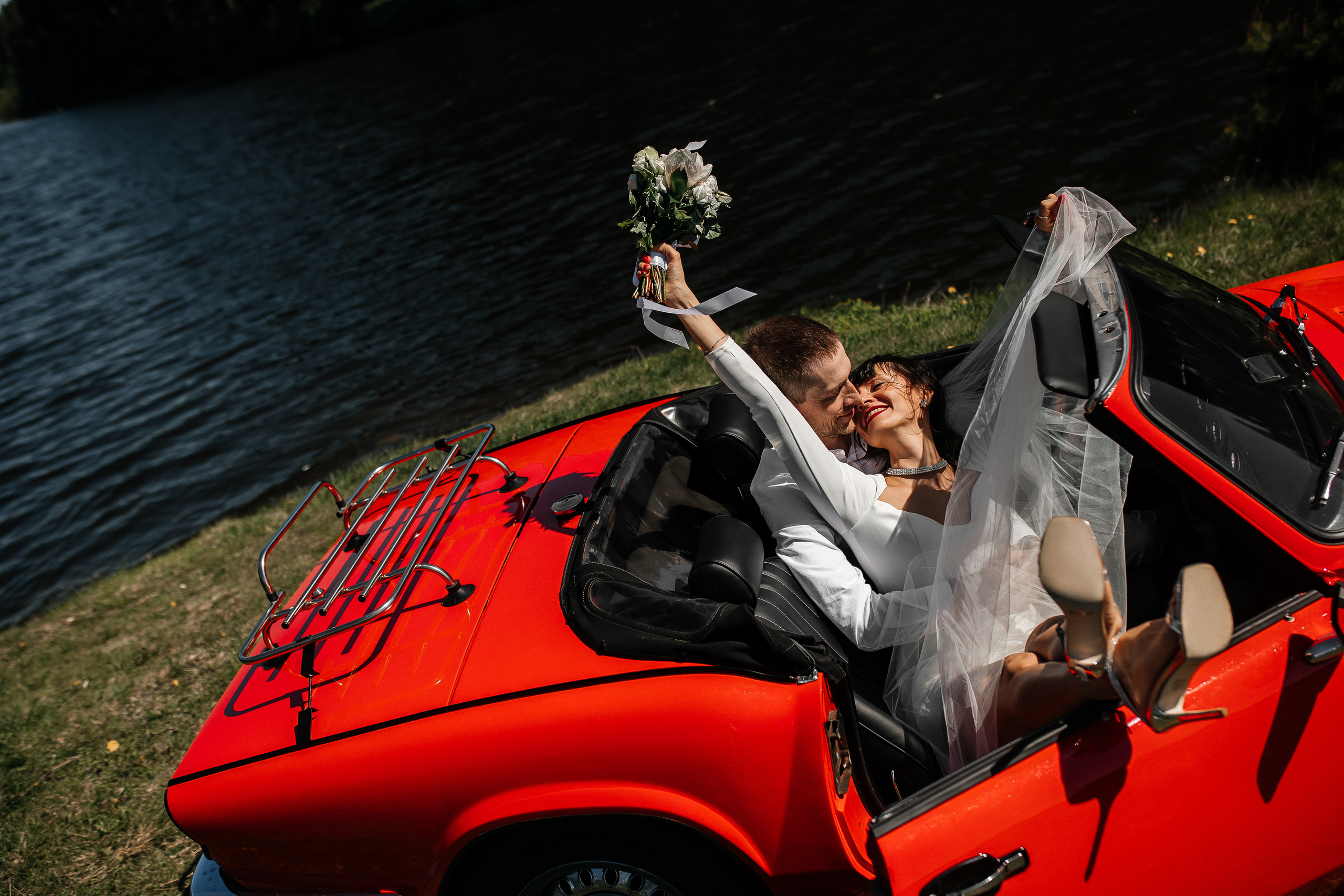 Кабриолет. Свадебный и портретный фотограф Алина Иванова. Екатеринбург-Москва
