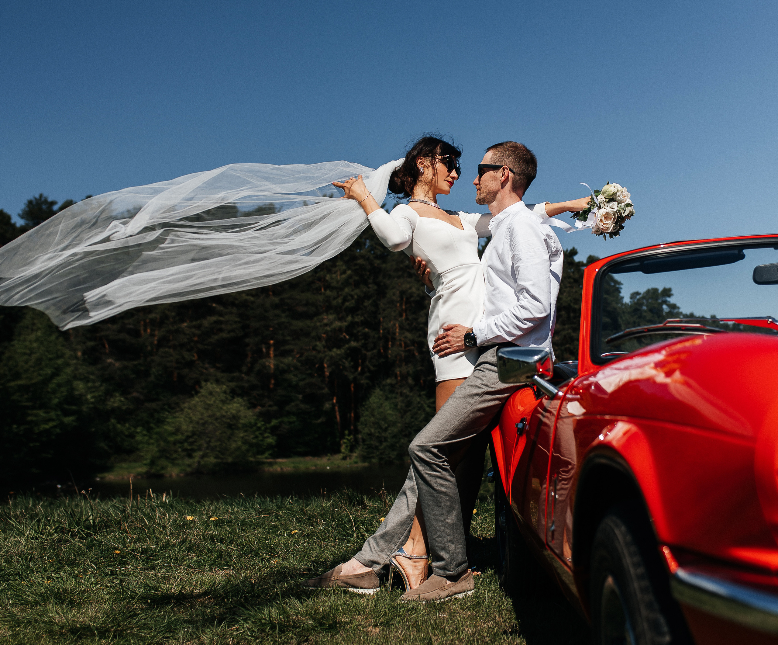 Кабриолет. Свадебный и портретный фотограф Алина Иванова. Екатеринбург-Москва