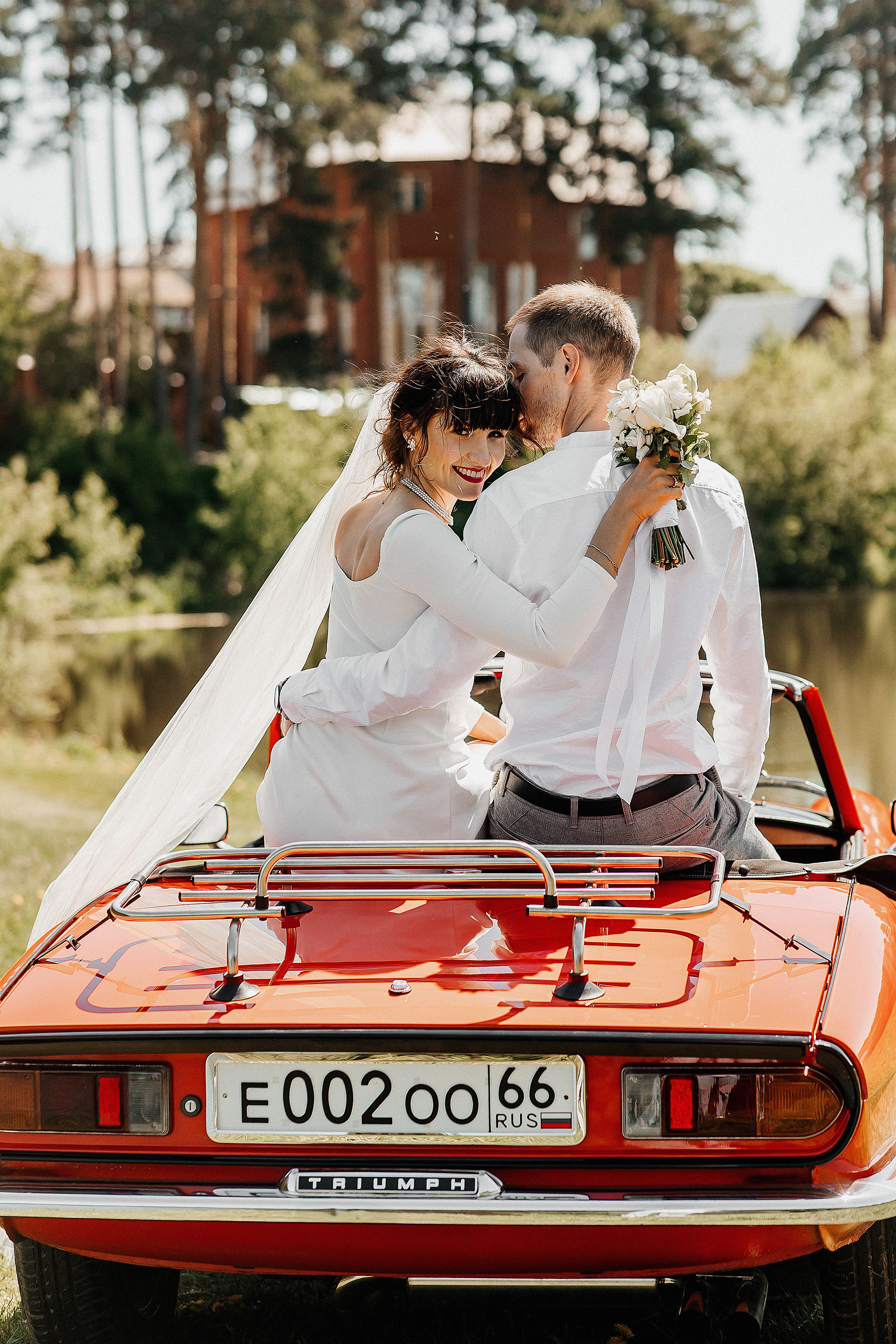 Кабриолет. Свадебный и портретный фотограф Алина Иванова. Екатеринбург-Москва