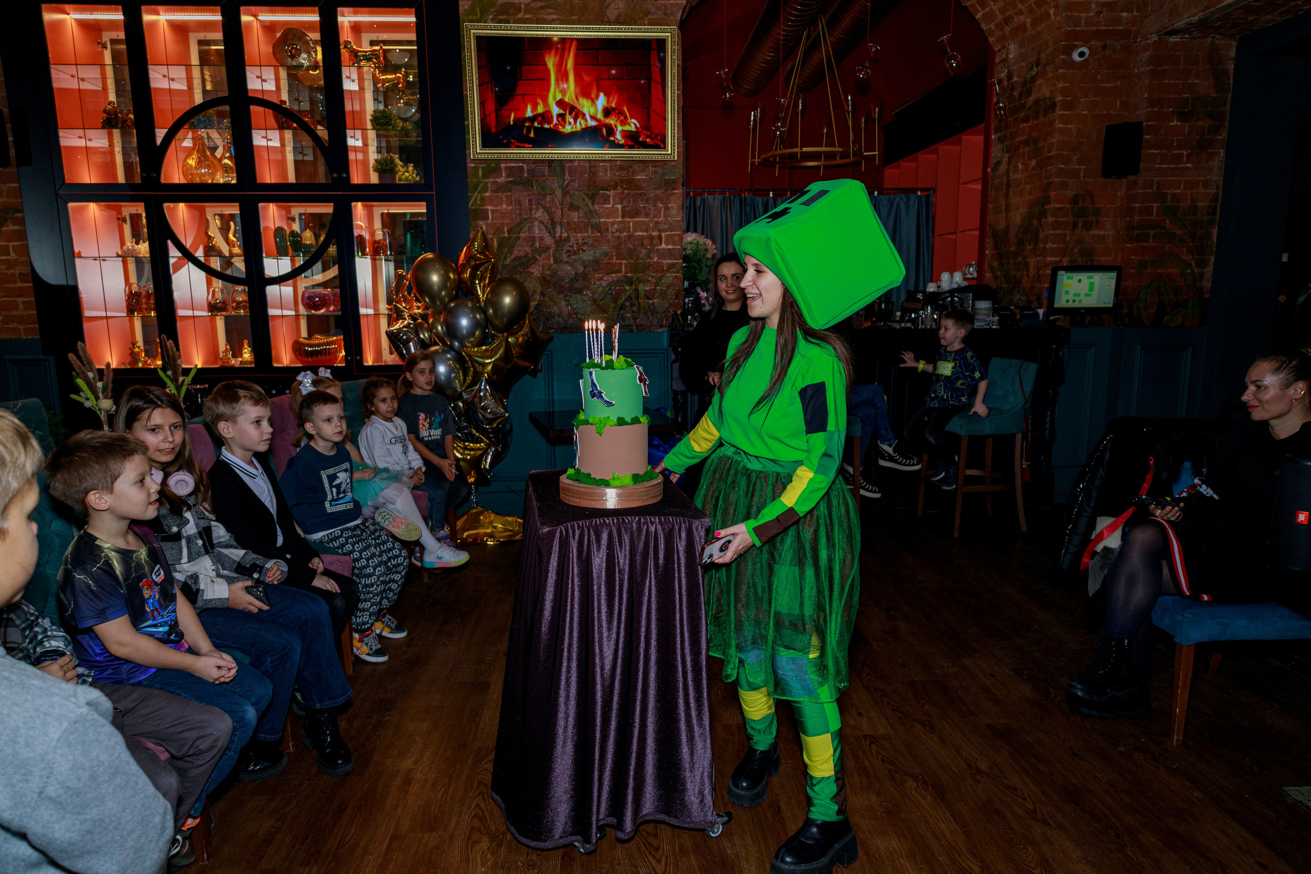 День рождение кафе. Фотограф Надршина Лилия