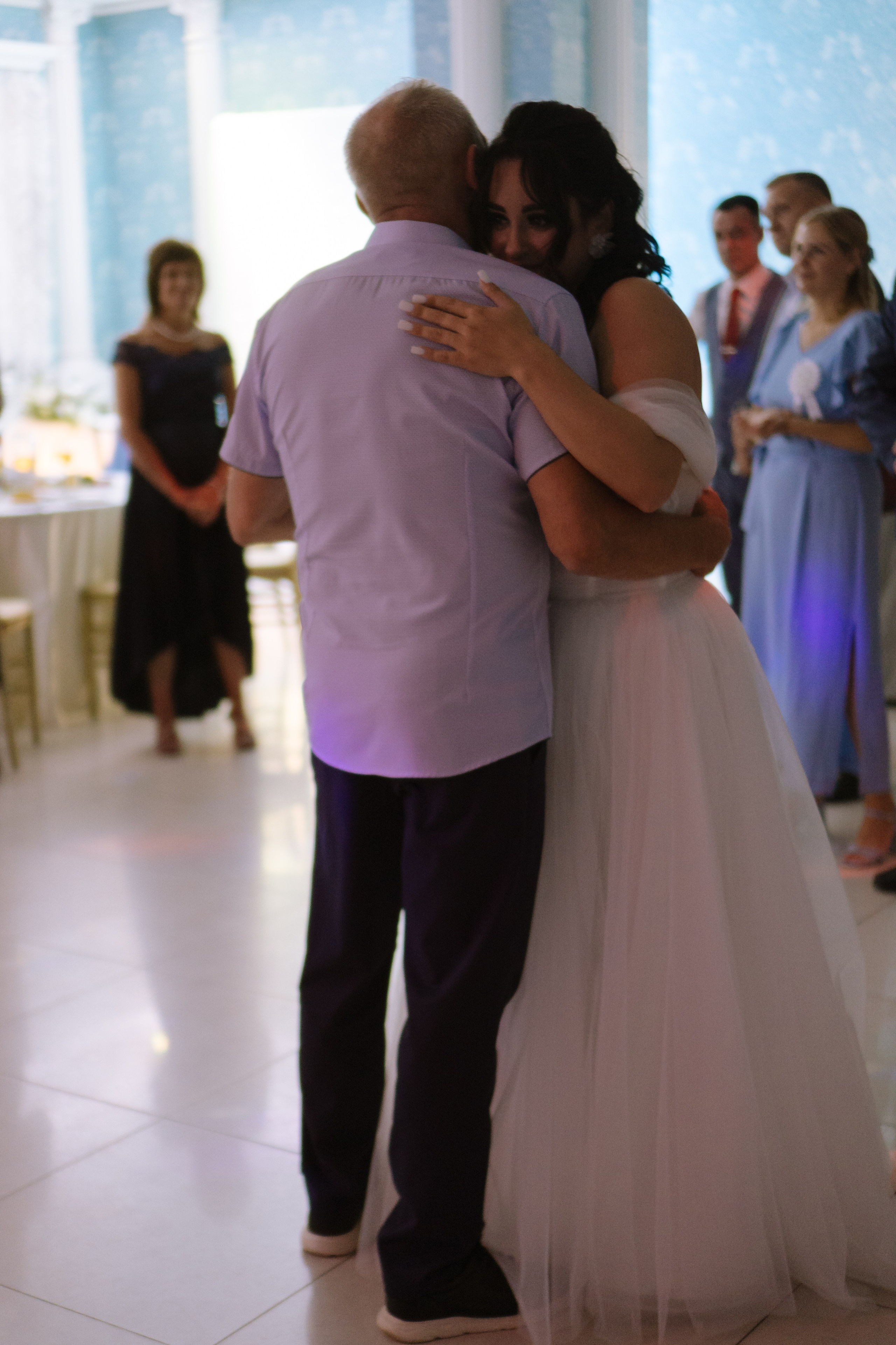 ТАНЕЦ ОТЦА И ДОЧЕРИ НА БАНКЕТЕ (СВАДЕБНАЯ ФОТОСЕСИИЯ БАНКЕТА). Профессиональный фотограф, Санкт-Петербург — Виктория Богомолова