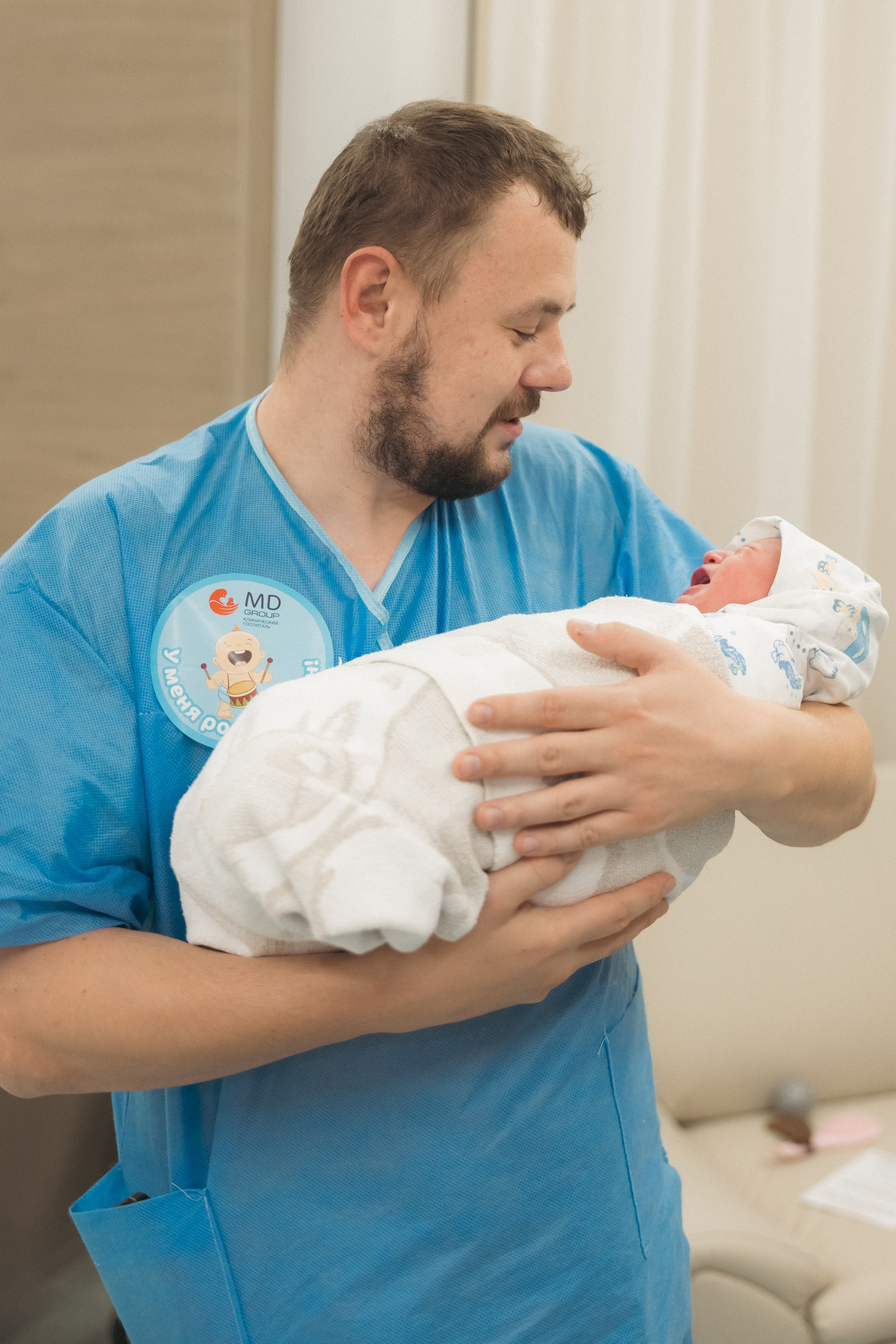 Рождение и выписка Миши. Клинический госпиталь MD GROUP на Севастопольском проспекте. Фотограф на роды в Москве. Фото и видео родов. Фотопроект «Продолжение рода»