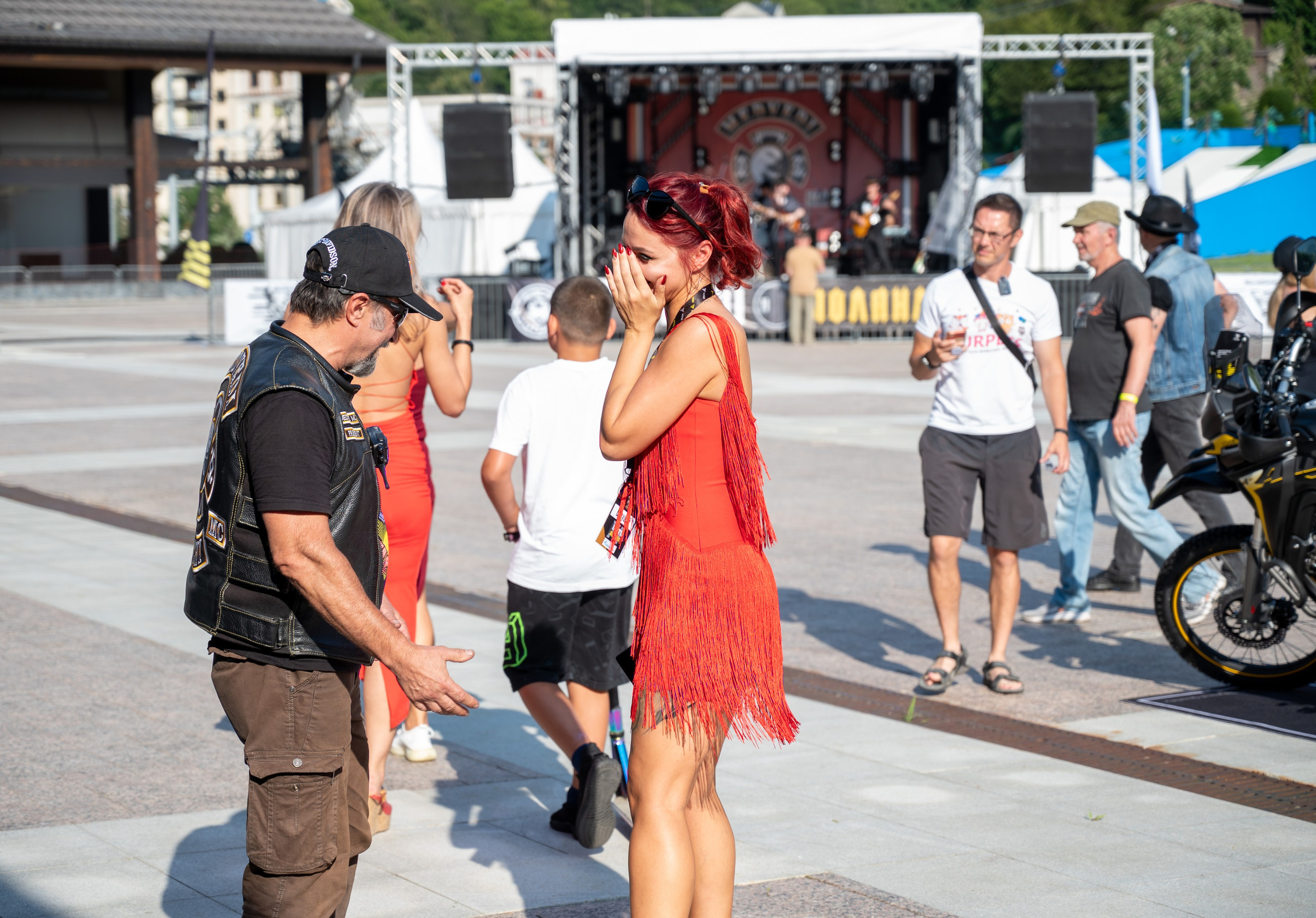 11- ый Ежегодный Байк Фестиваль " Медвежья МОТО ПОЛЯНА». Фотографирую счастливых людей в Сочи