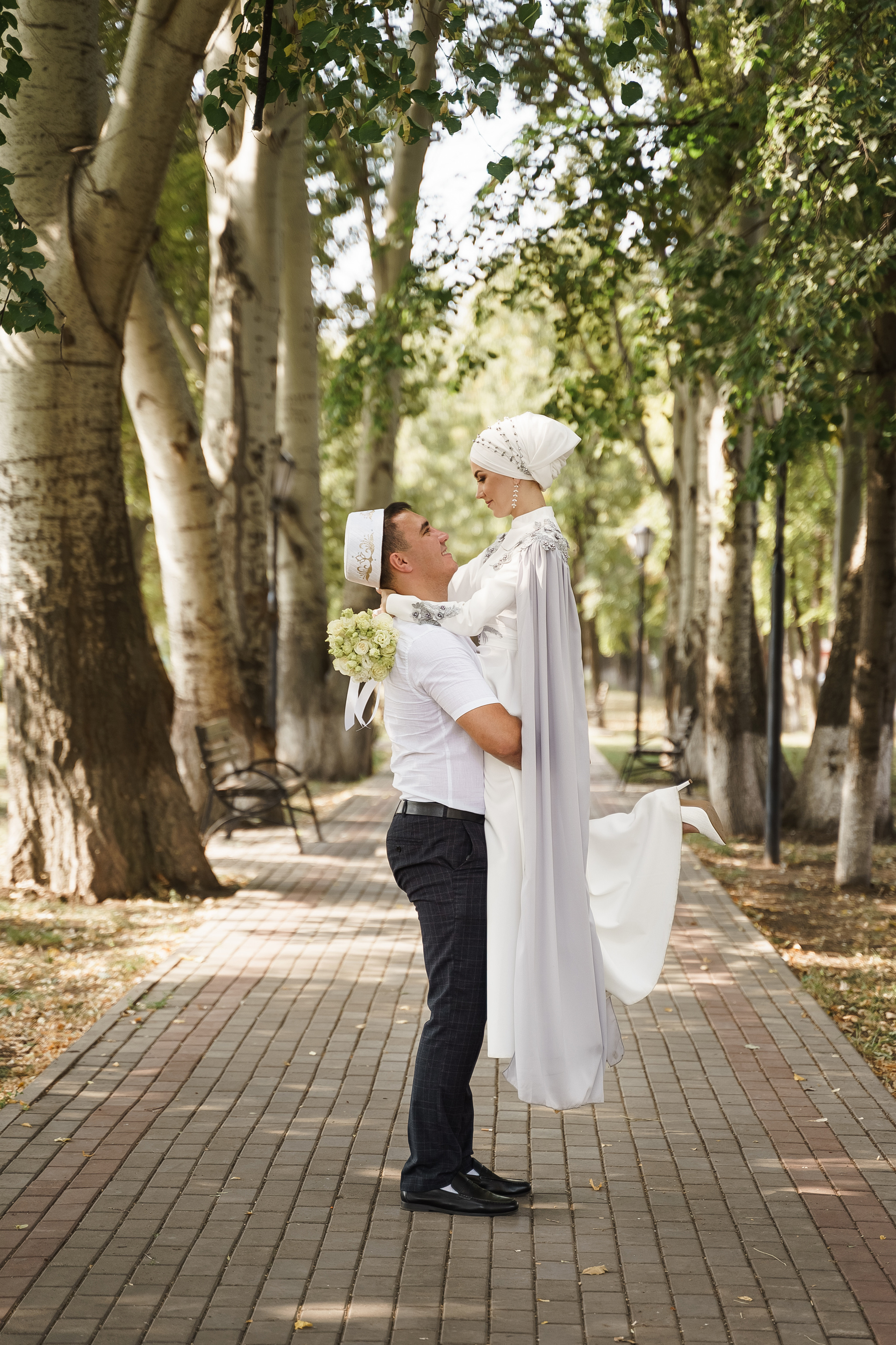 Венер и Линара, Соборная мечеть им. Хусаин-Бека. Свадебный семейный фотограф Ксения Божко Уфа Раевка никах в Нарыстау