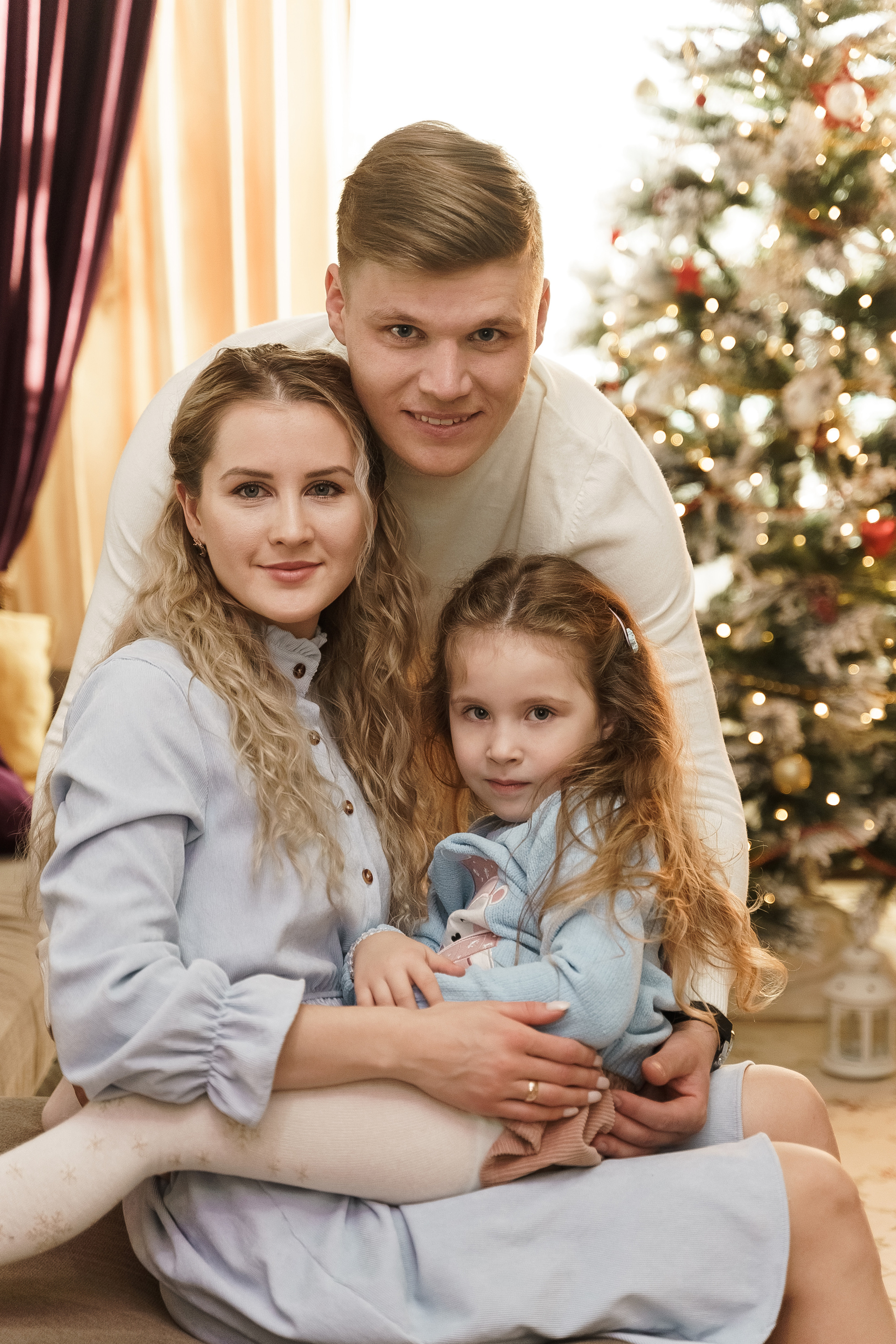 Алина, Алик и Малика — Новый год дома. Свадебный семейный фотограф Ксения Божко Уфа Раевка никах в Нарыстау