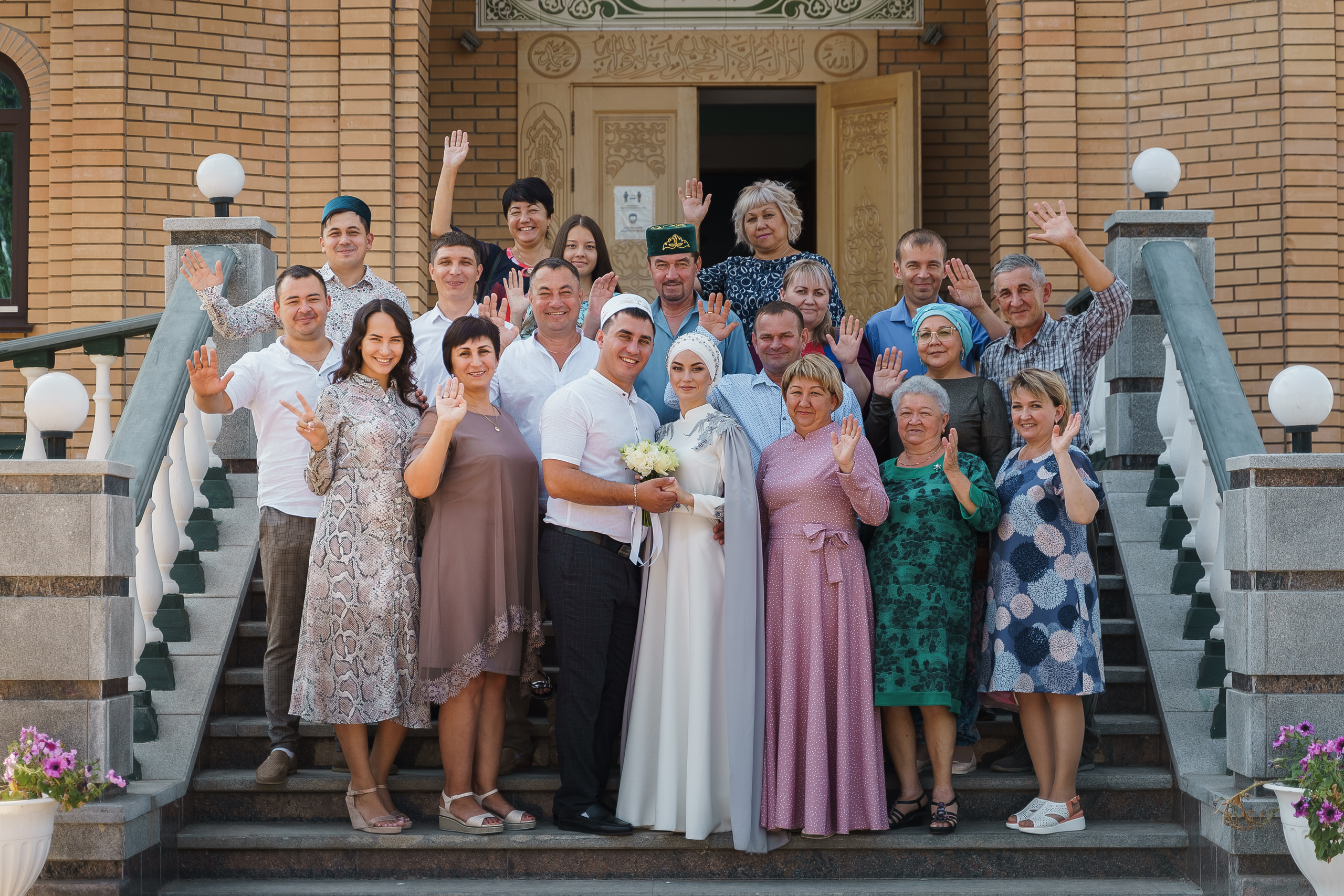 Венер и Линара, Соборная мечеть им. Хусаин-Бека. Свадебный семейный фотограф Ксения Божко Уфа Раевка никах в Нарыстау