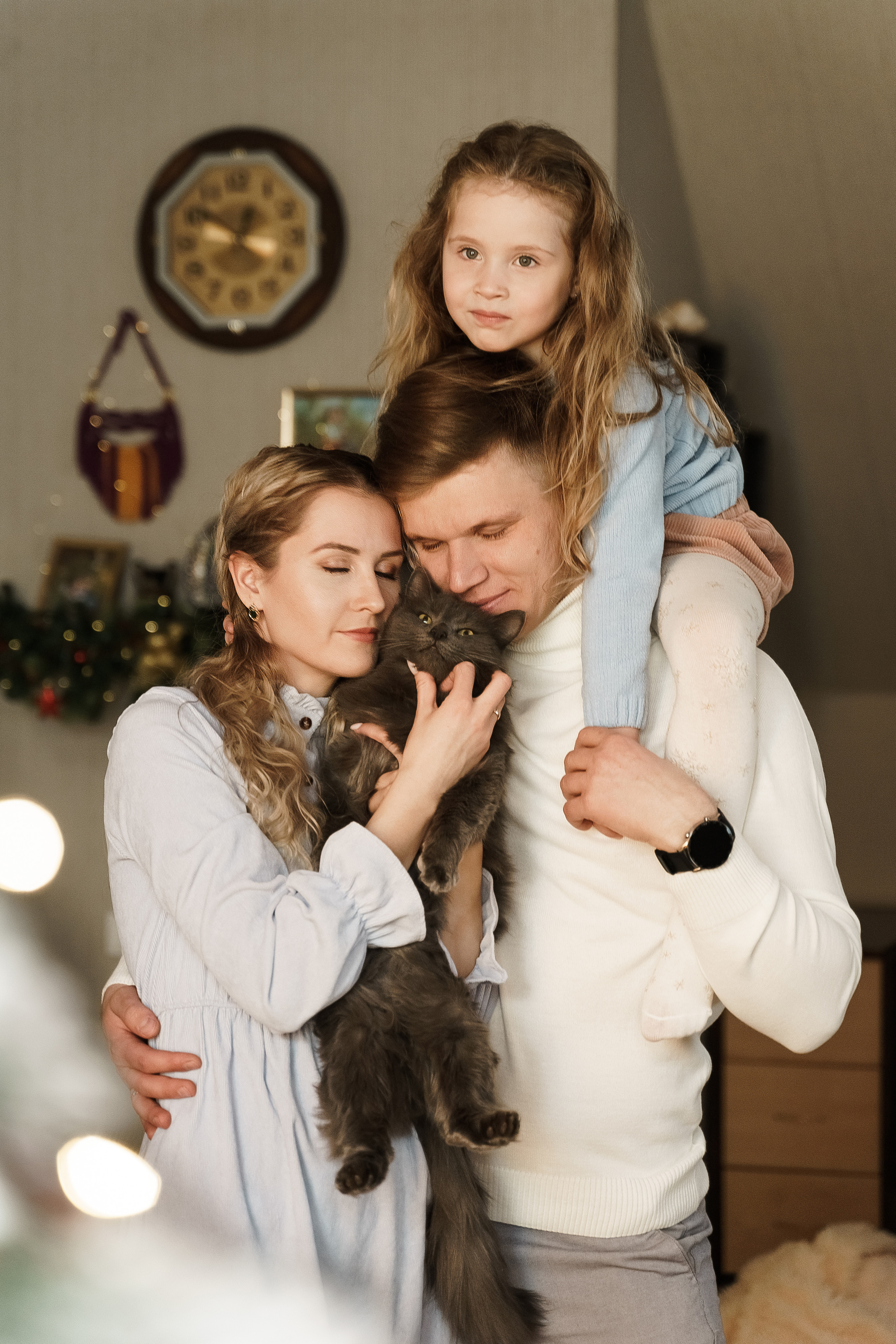 Алина, Алик и Малика — Новый год дома. Свадебный семейный фотограф Ксения Божко Уфа Раевка никах в Нарыстау