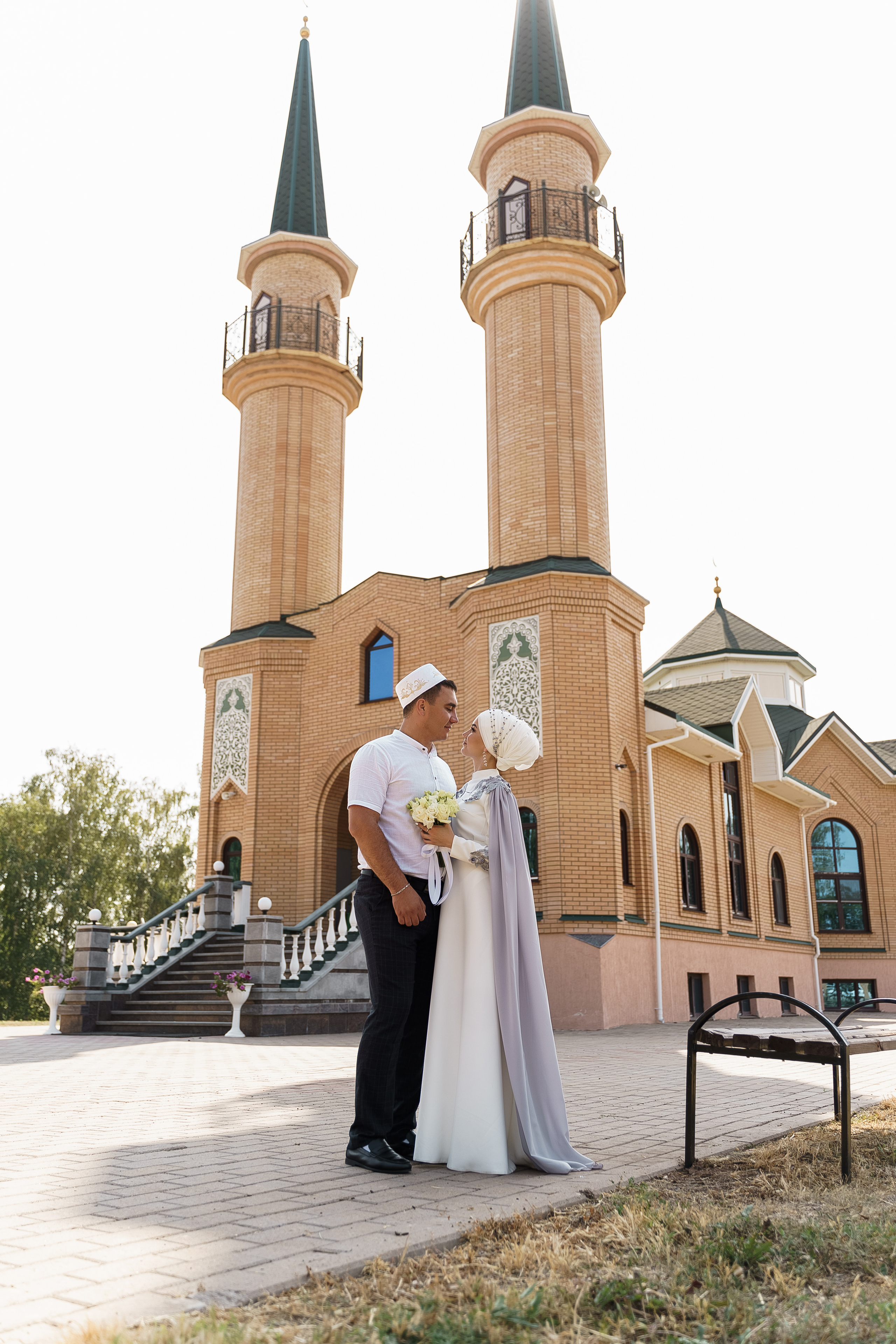Венер и Линара, Соборная мечеть им. Хусаин-Бека. Свадебный семейный фотограф Ксения Божко Уфа Раевка никах в Нарыстау