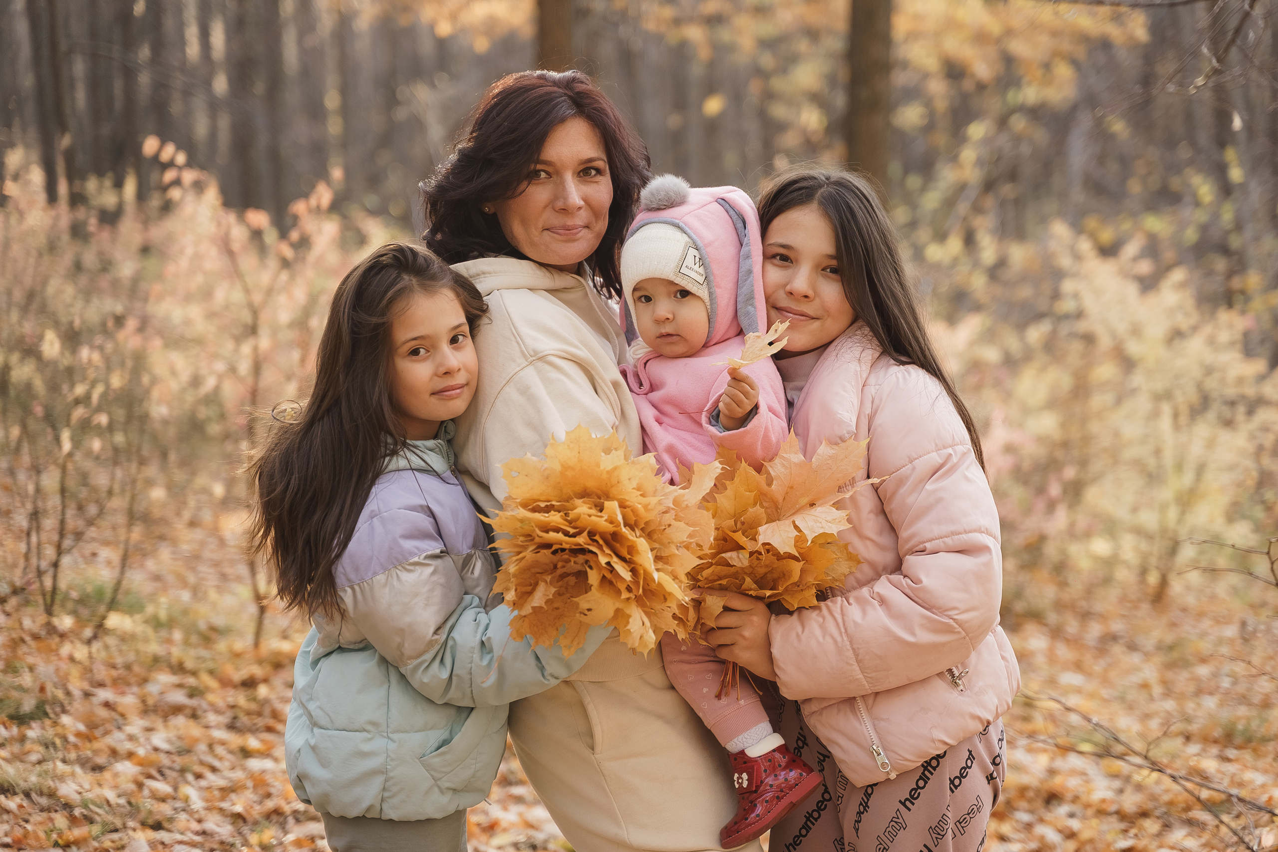 Лилия с дочками. Свадебный семейный фотограф Ксения Божко Уфа Раевка никах в Нарыстау