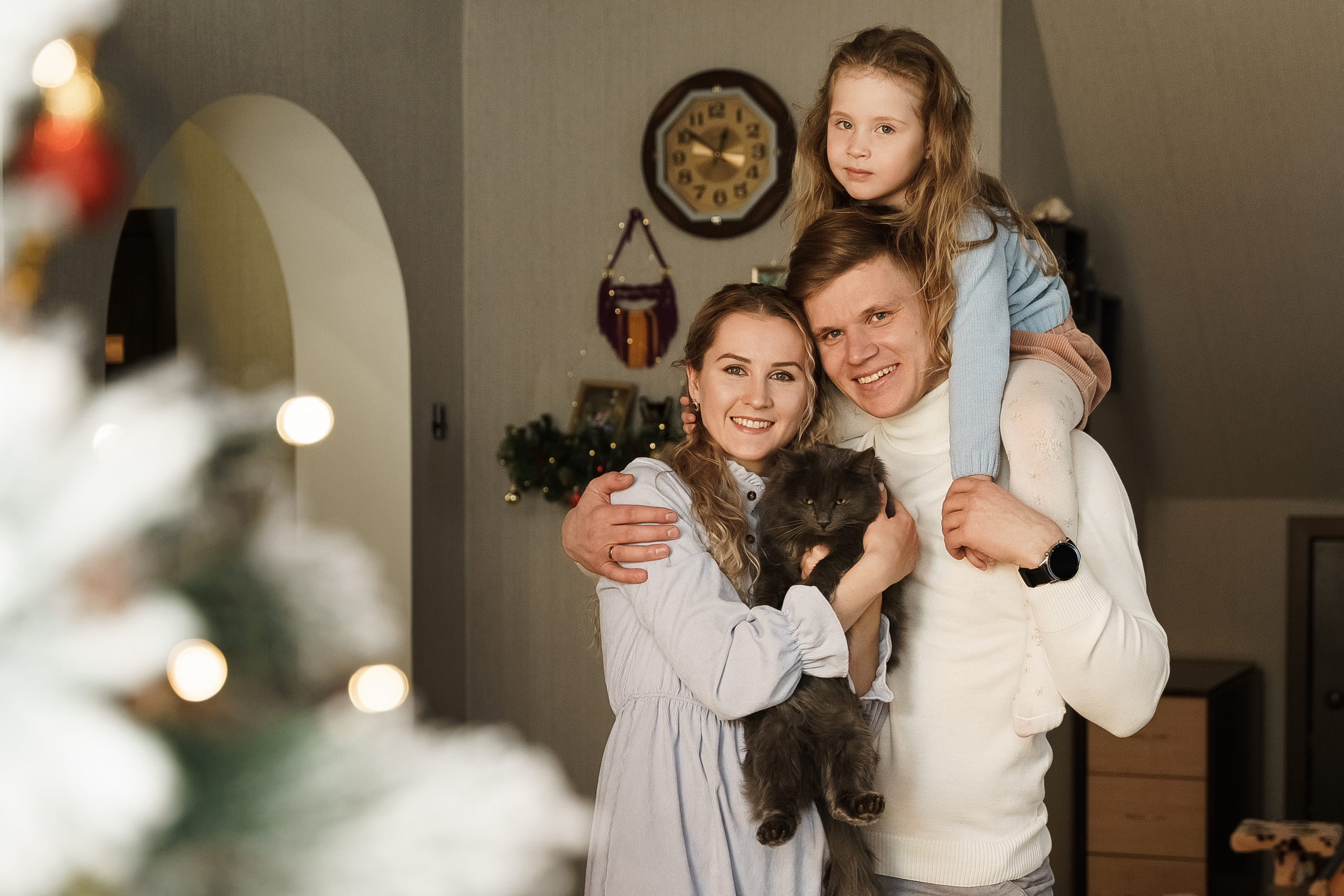 Алина, Алик и Малика — Новый год дома. Свадебный семейный фотограф Ксения Божко Уфа Раевка никах в Нарыстау