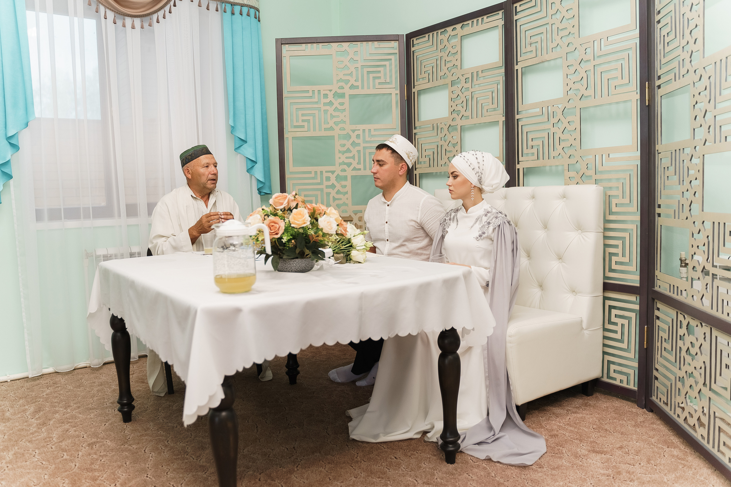 Венер и Линара, Соборная мечеть им. Хусаин-Бека. Свадебный семейный фотограф Ксения Божко Уфа Раевка никах в Нарыстау