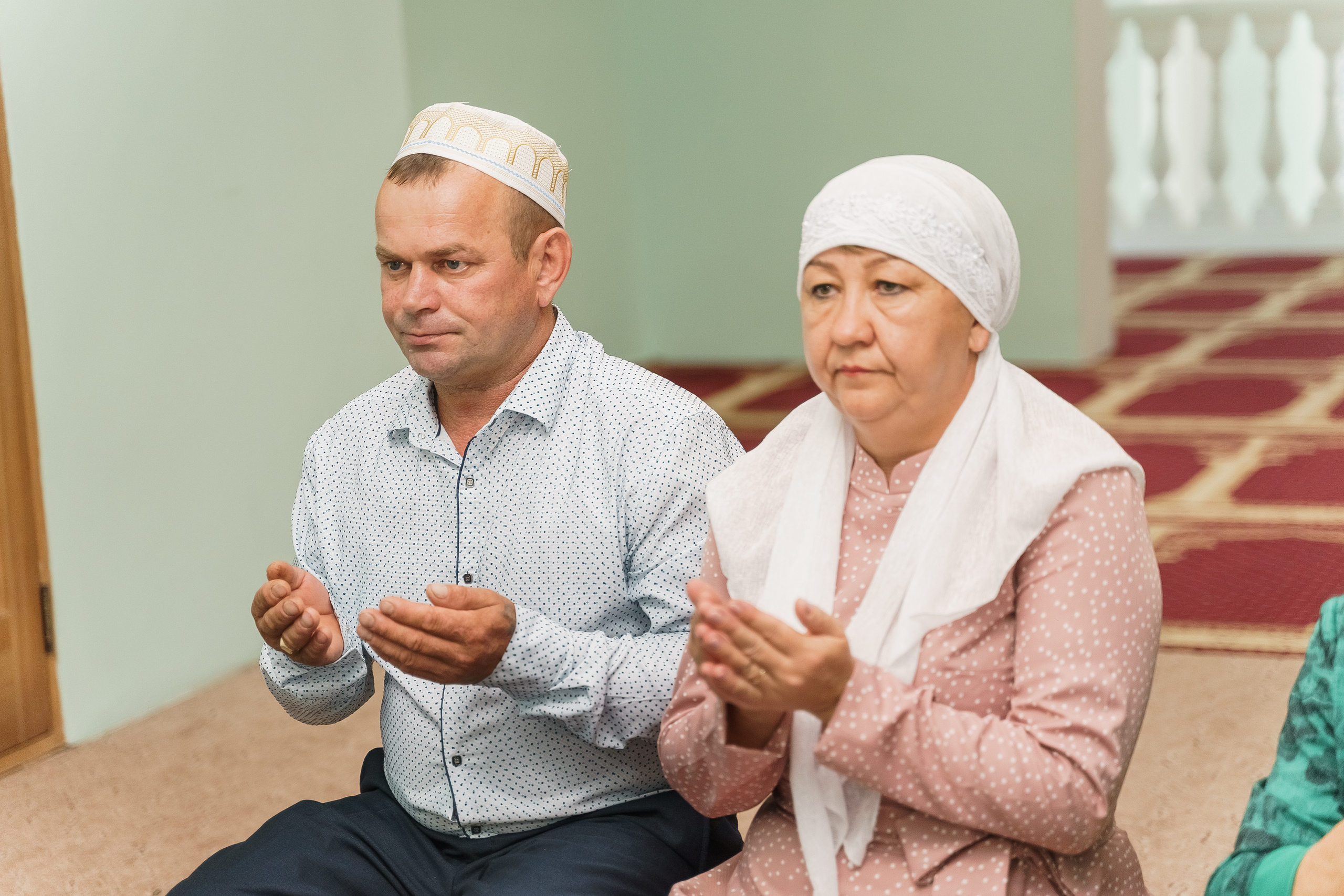 Венер и Линара, Соборная мечеть им. Хусаин-Бека. Свадебный семейный фотограф Ксения Божко Уфа Раевка никах в Нарыстау