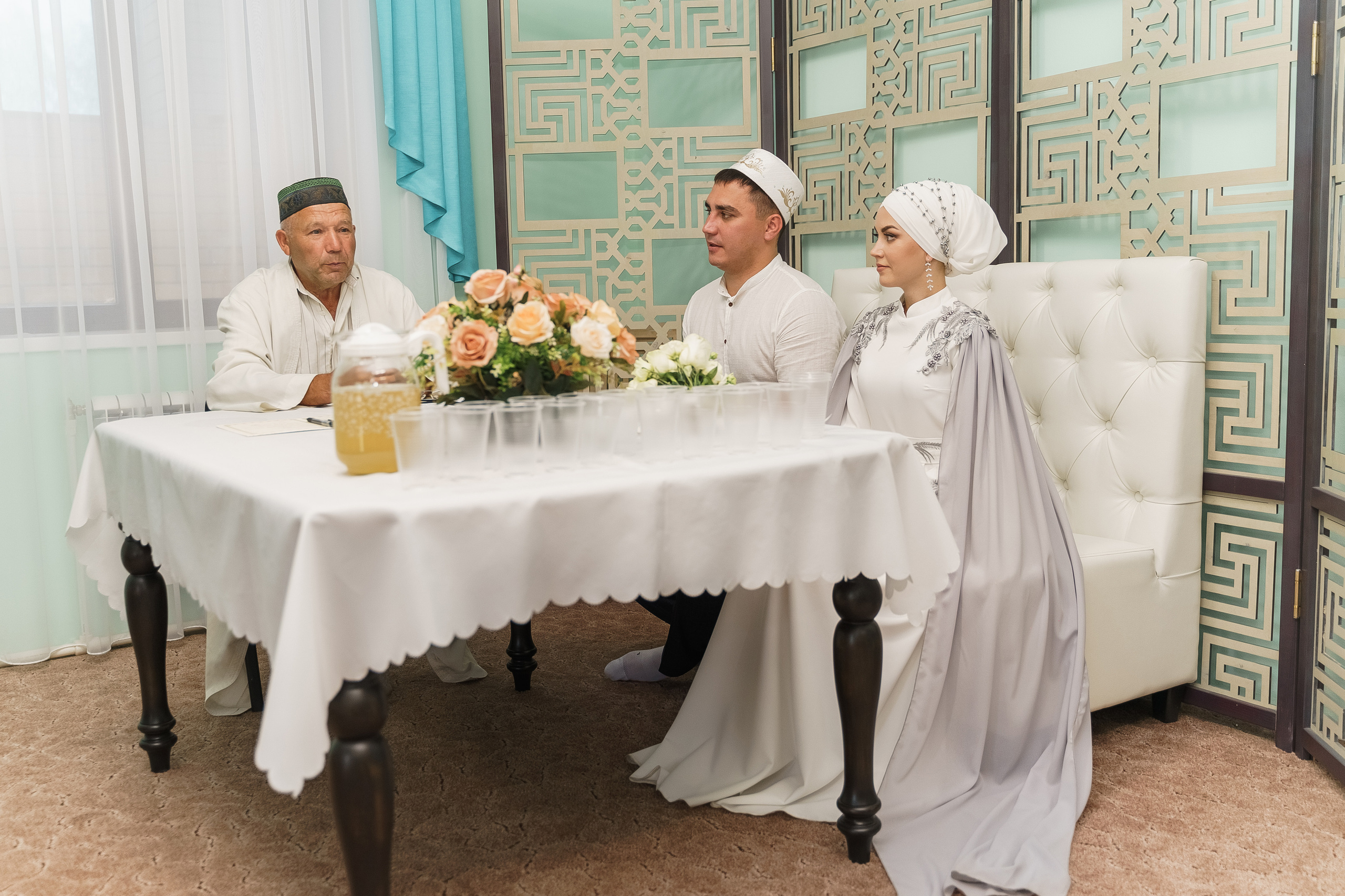 Венер и Линара, Соборная мечеть им. Хусаин-Бека. Свадебный семейный фотограф Ксения Божко Уфа Раевка никах в Нарыстау