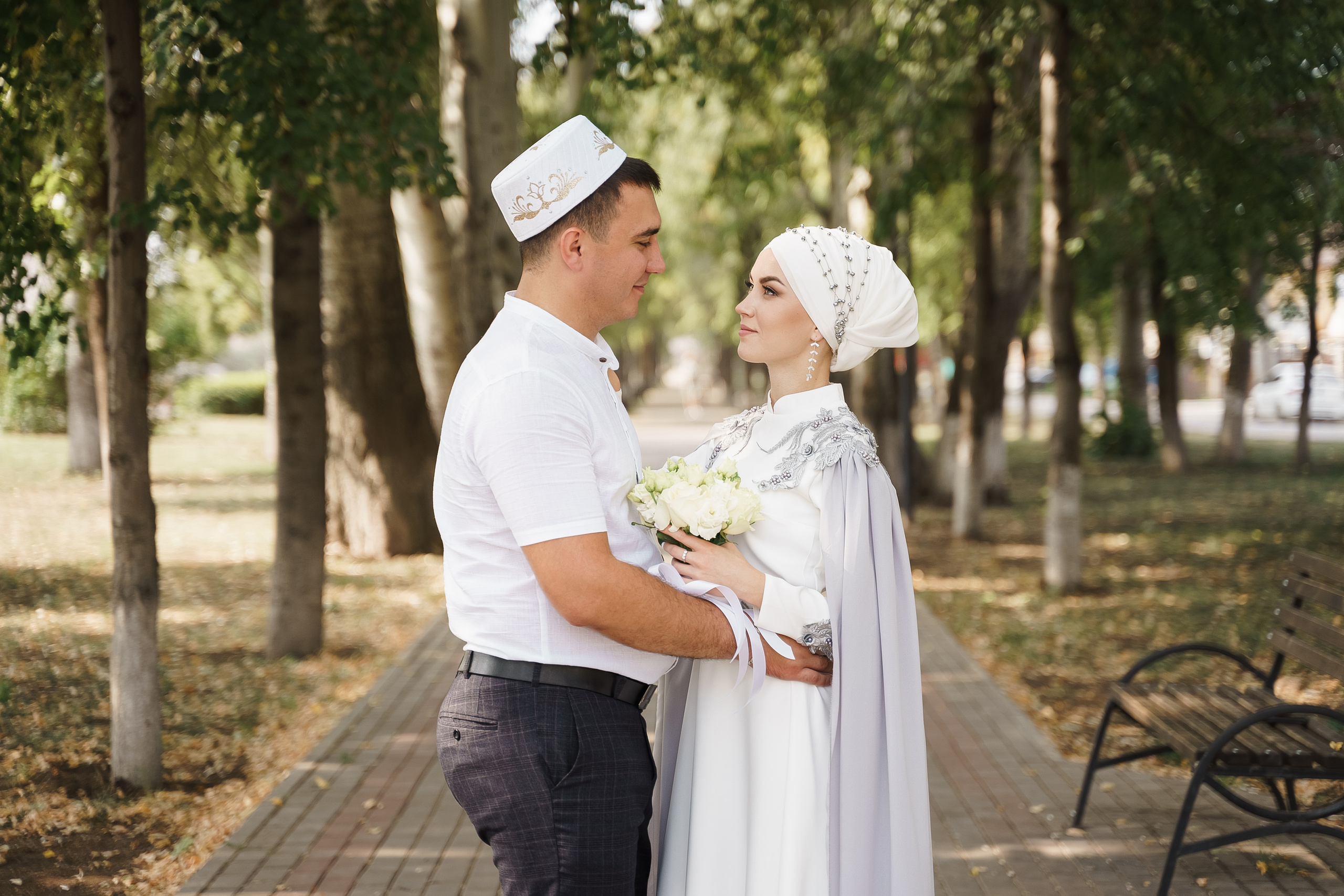 Венер и Линара, Соборная мечеть им. Хусаин-Бека. Свадебный семейный фотограф Ксения Божко Уфа Раевка никах в Нарыстау