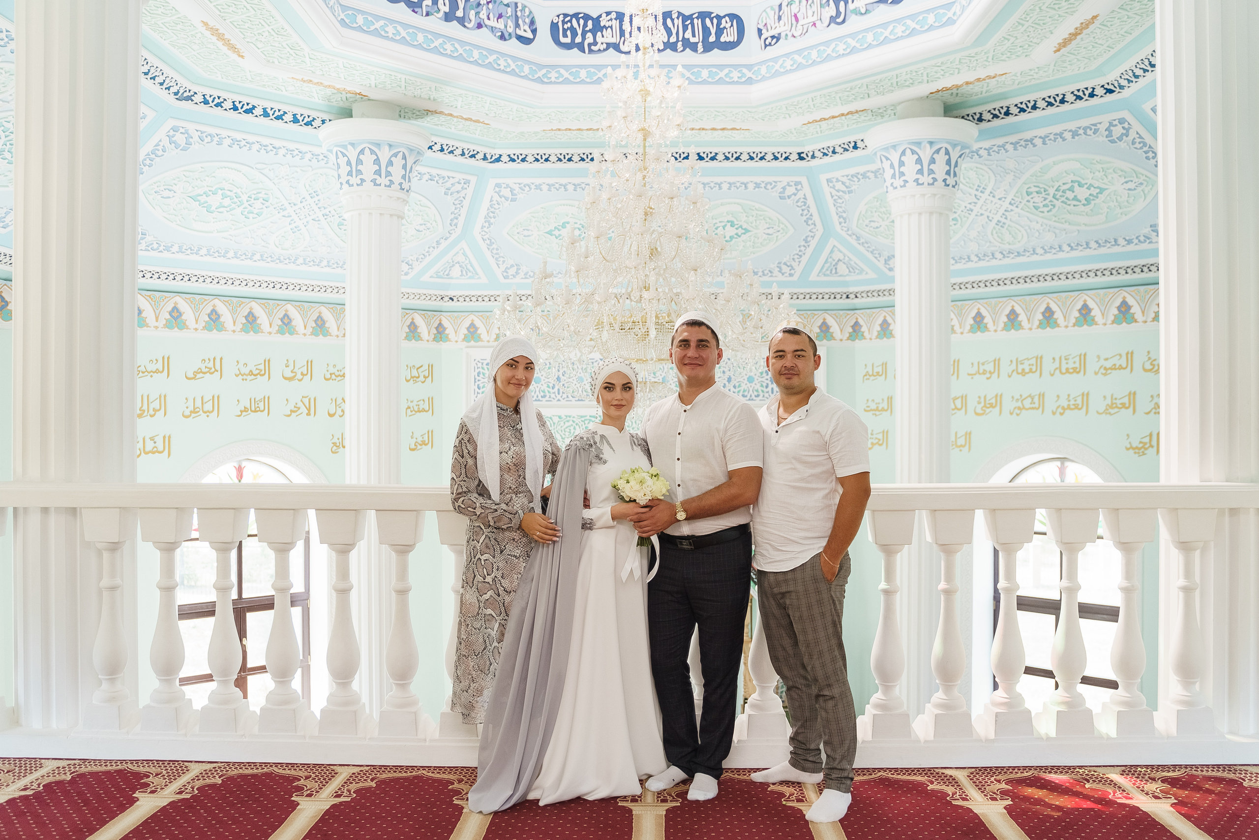 Венер и Линара, Соборная мечеть им. Хусаин-Бека. Свадебный семейный фотограф Ксения Божко Уфа Раевка никах в Нарыстау