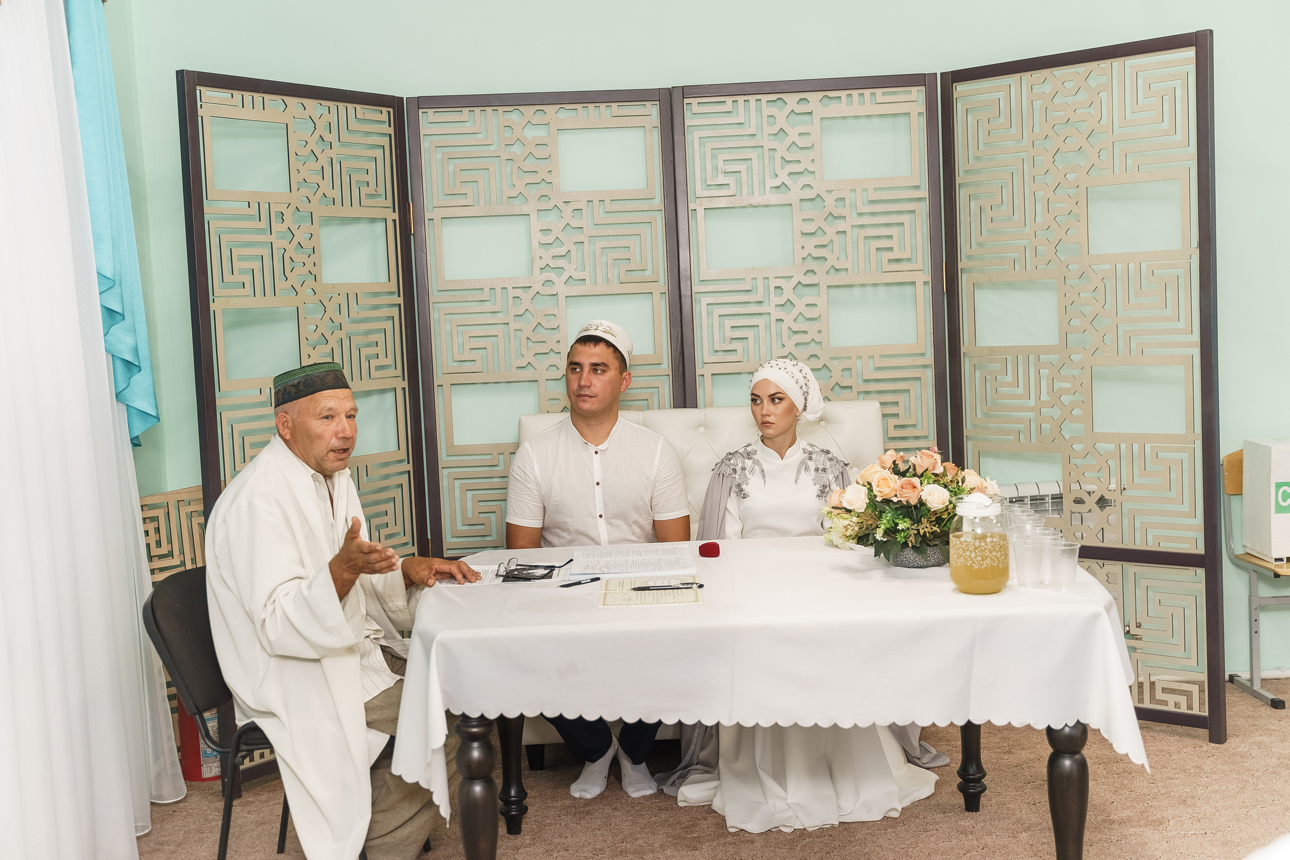 Венер и Линара, Соборная мечеть им. Хусаин-Бека. Свадебный семейный фотограф Ксения Божко Уфа Раевка никах в Нарыстау