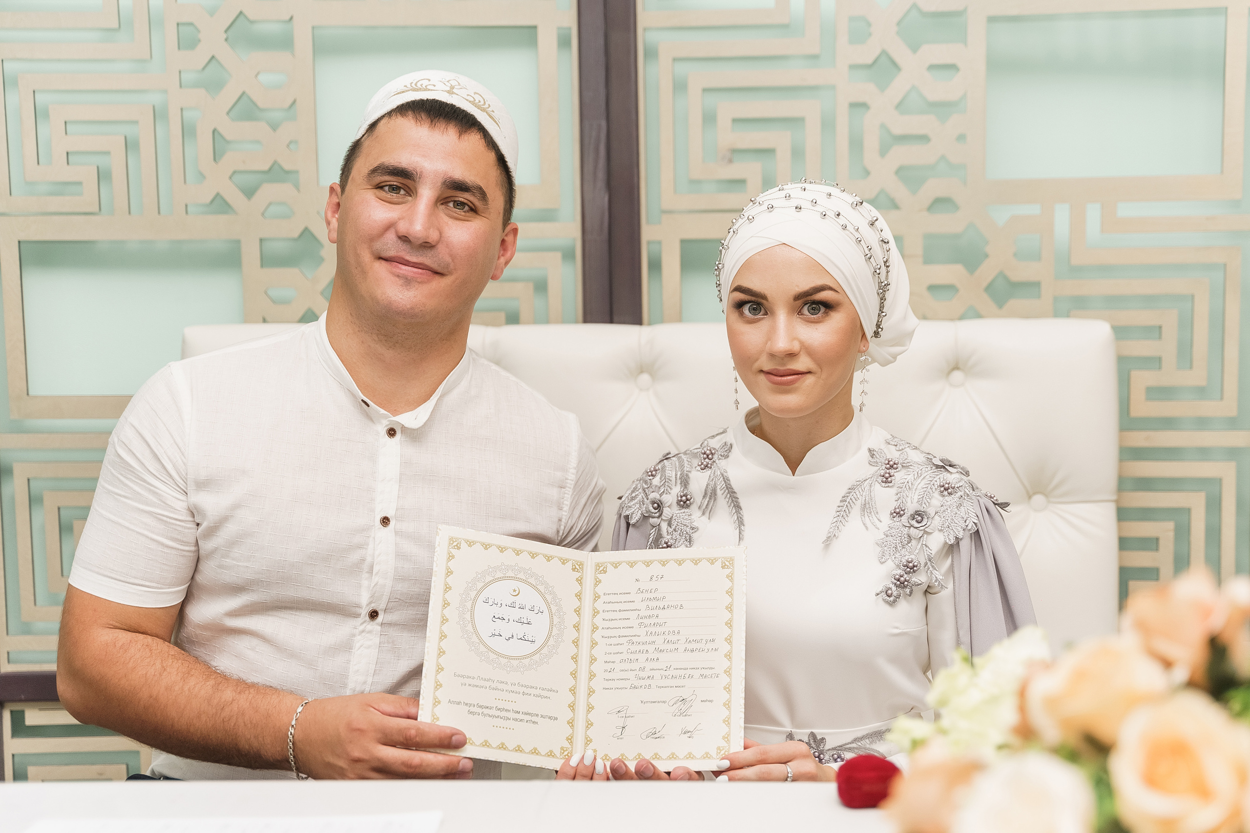 Венер и Линара, Соборная мечеть им. Хусаин-Бека. Свадебный семейный фотограф Ксения Божко Уфа Раевка никах в Нарыстау