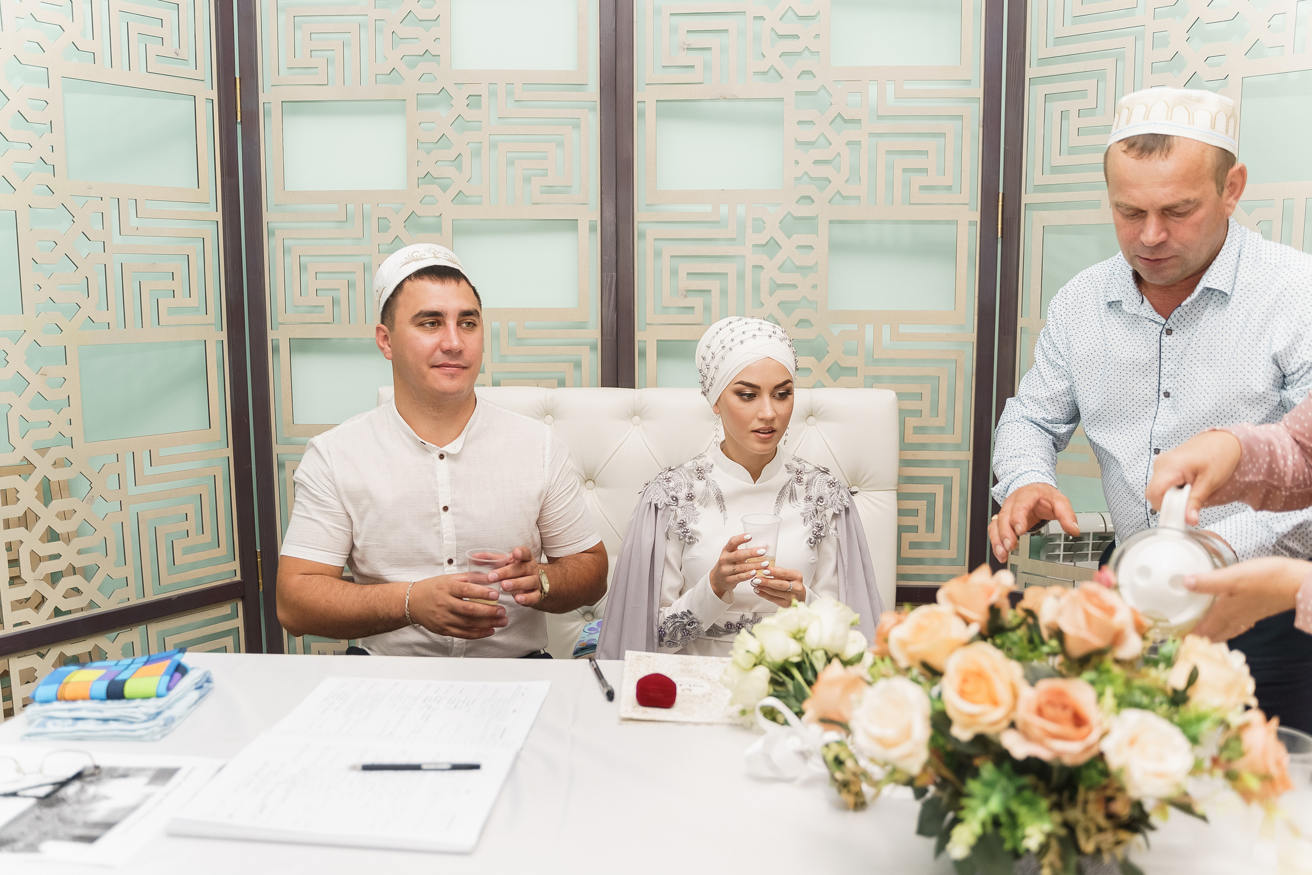 Венер и Линара, Соборная мечеть им. Хусаин-Бека. Свадебный семейный фотограф Ксения Божко Уфа Раевка никах в Нарыстау