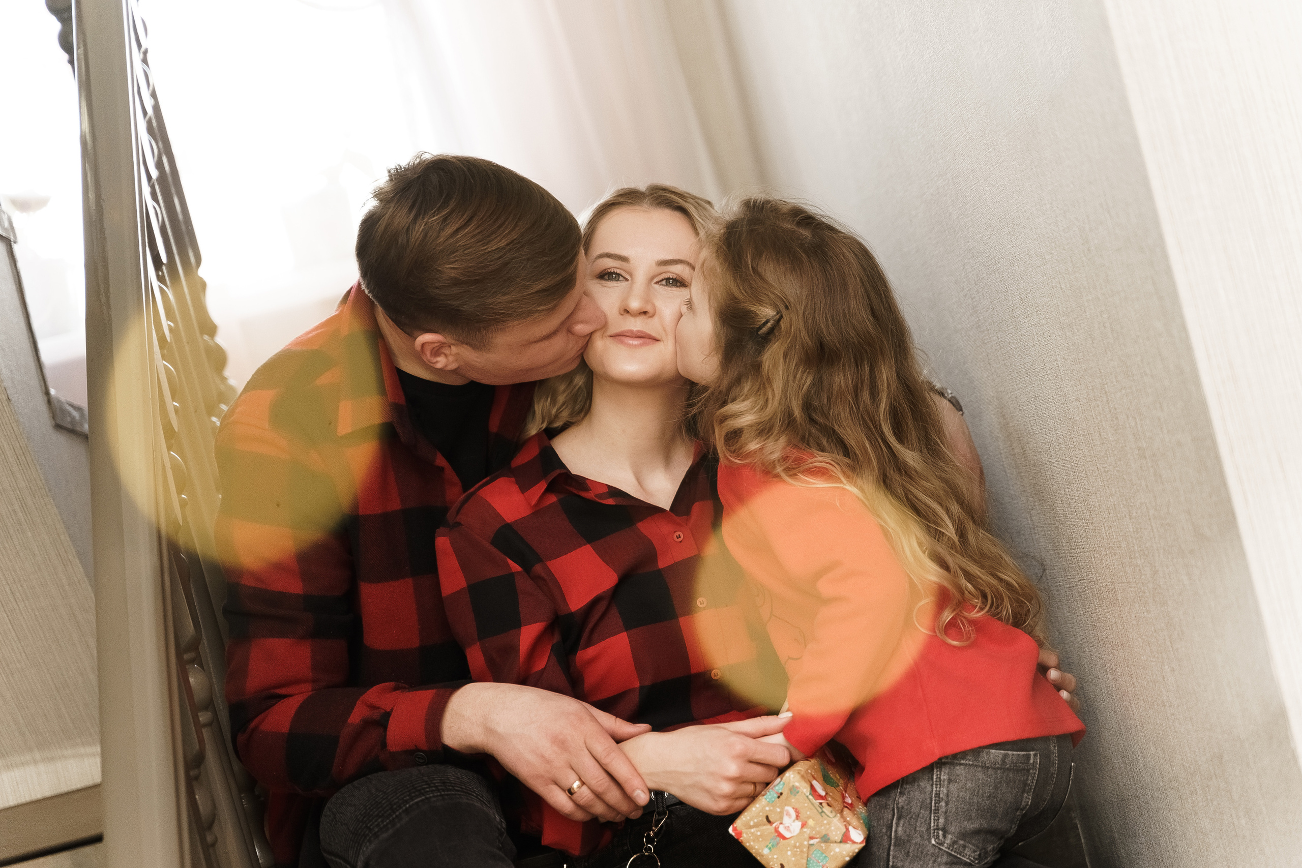 Алина, Алик и Малика — Новый год дома. Свадебный семейный фотограф Ксения Божко Уфа Раевка никах в Нарыстау