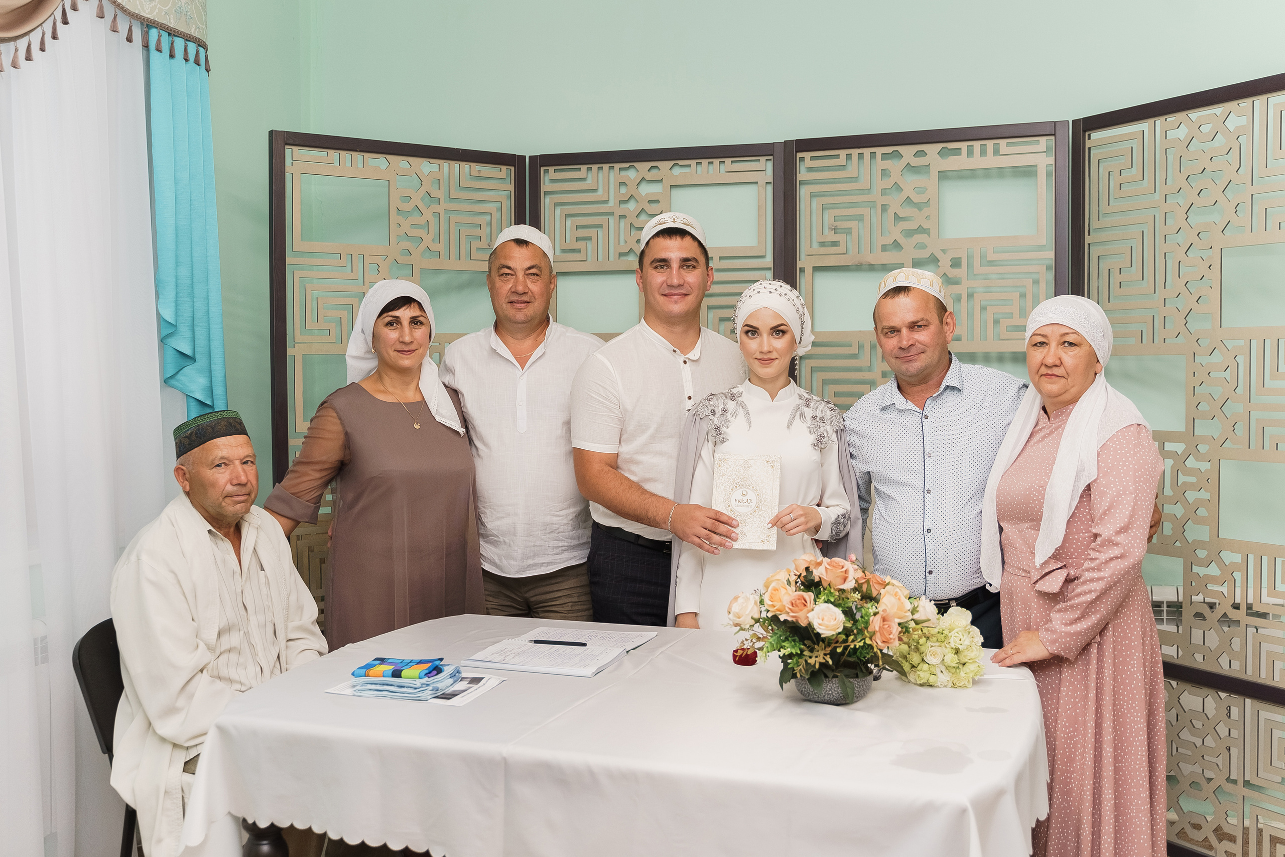 Венер и Линара, Соборная мечеть им. Хусаин-Бека. Свадебный семейный фотограф Ксения Божко Уфа Раевка никах в Нарыстау