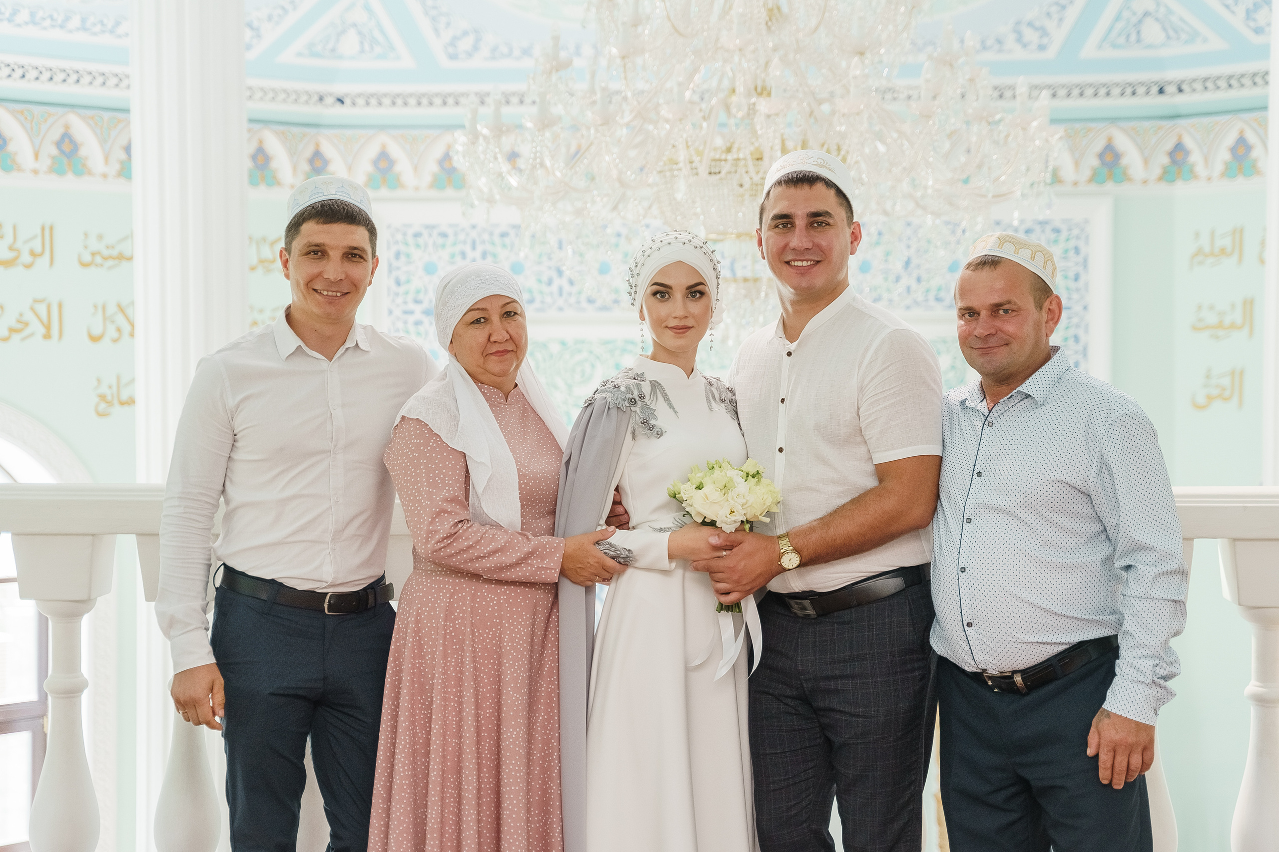 Венер и Линара, Соборная мечеть им. Хусаин-Бека. Свадебный семейный фотограф Ксения Божко Уфа Раевка никах в Нарыстау