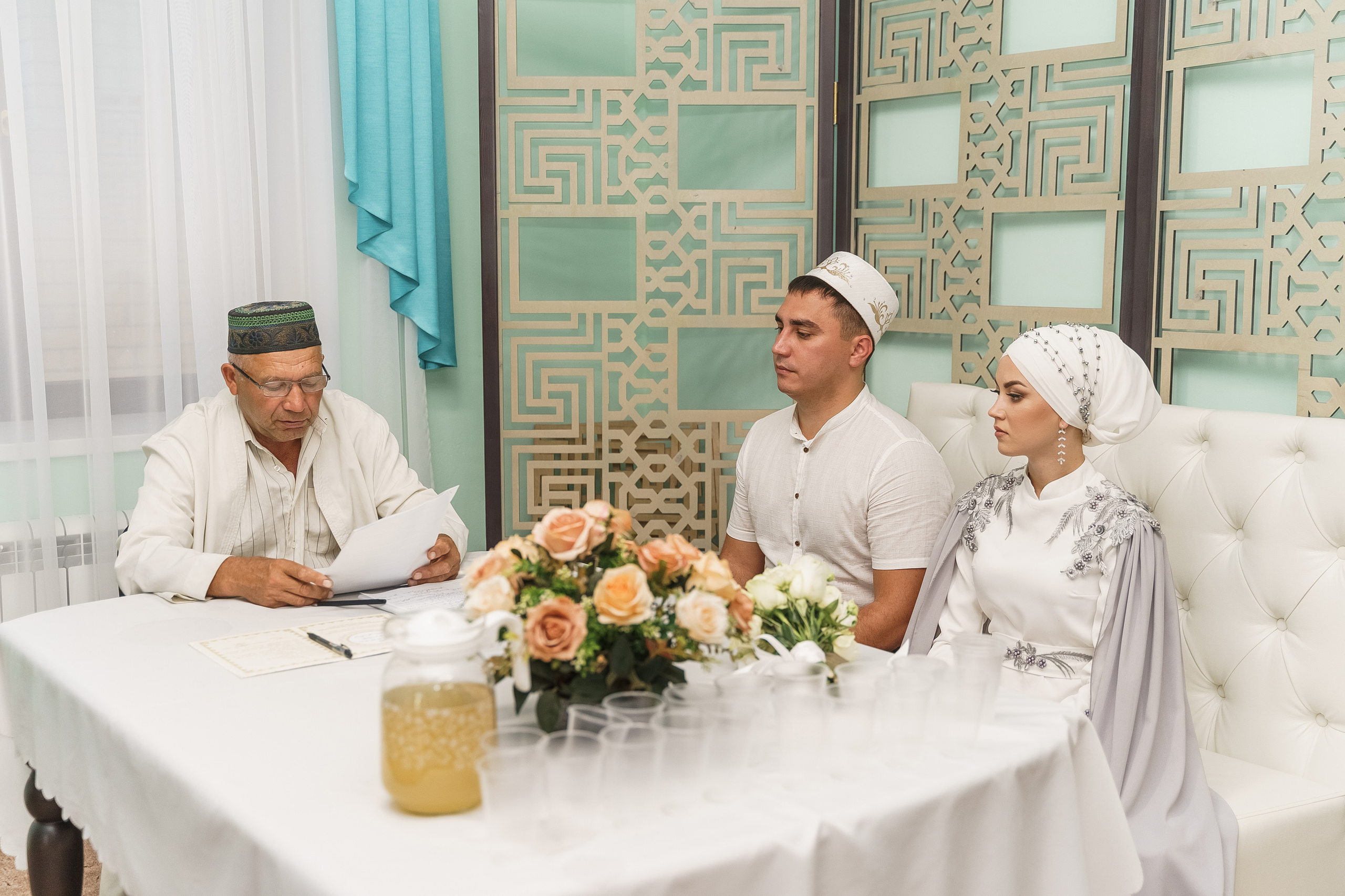 Венер и Линара, Соборная мечеть им. Хусаин-Бека. Свадебный семейный фотограф Ксения Божко Уфа Раевка никах в Нарыстау