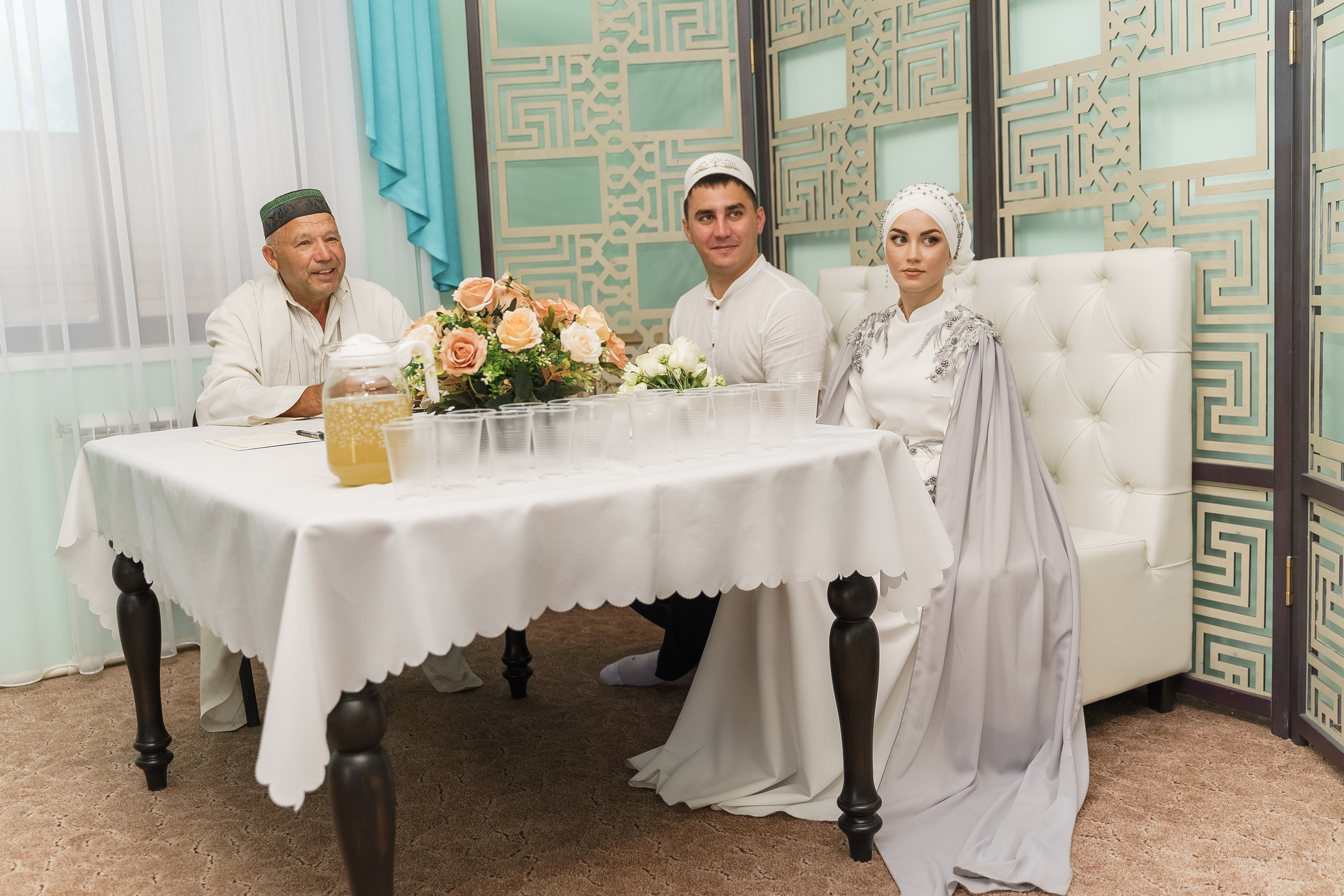 Венер и Линара, Соборная мечеть им. Хусаин-Бека. Свадебный семейный фотограф Ксения Божко Уфа Раевка никах в Нарыстау