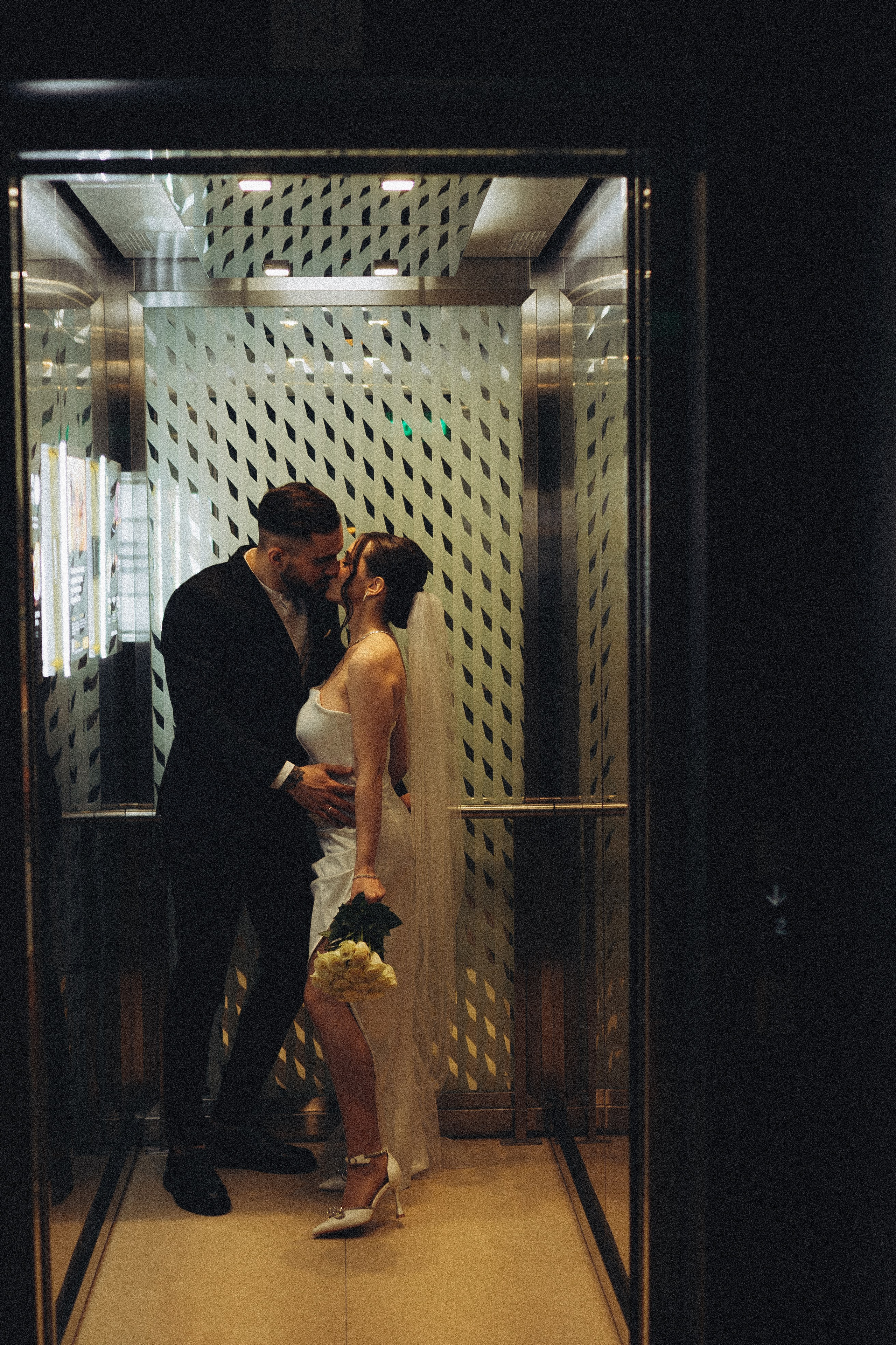 СВАДЕБНАЯ СЬЕМКА СБОРОВ ЖЕНИХА И НЕВЕСТЫ В ОТЕЛЕ И ТАКЖЕ ФОТОСЕССИИЯ В ОТЕЛЕЕ МЕГАПОЛИС БРЯНСК. Профессиональный фотограф, Санкт-Петербург — Виктория Богомолова