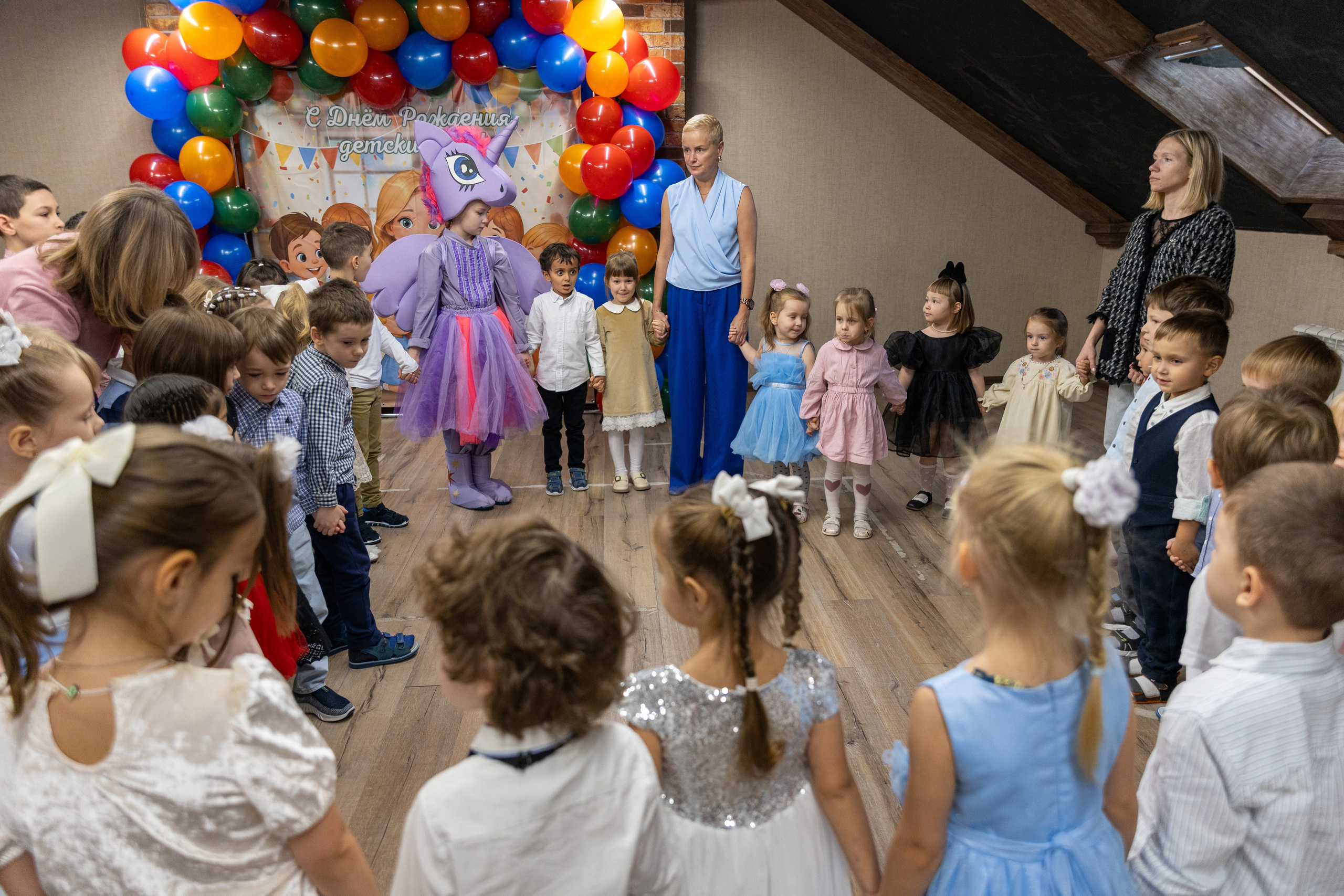 ДС «Гнездышко» и СОШ «Знайка», 8 лет. Сайт фотографа Ирины Аникановой