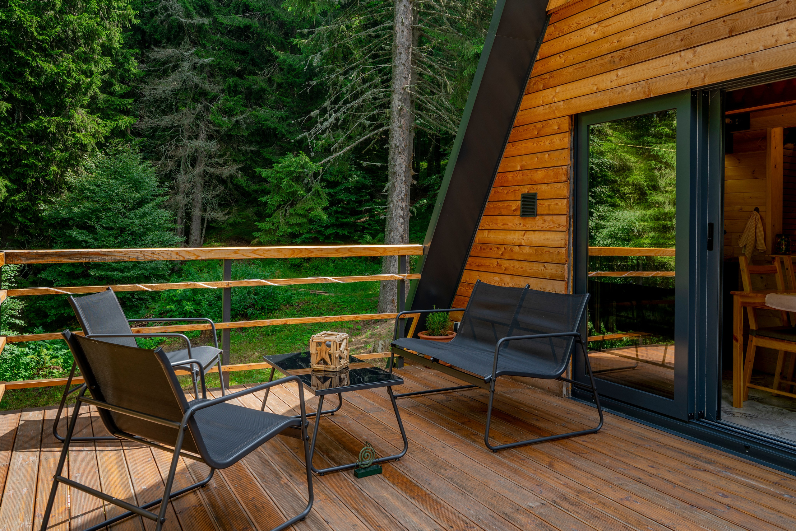 Viktorija Chalet. Photographer Liana Sudets Serbia Kopaonik Brzece Brus