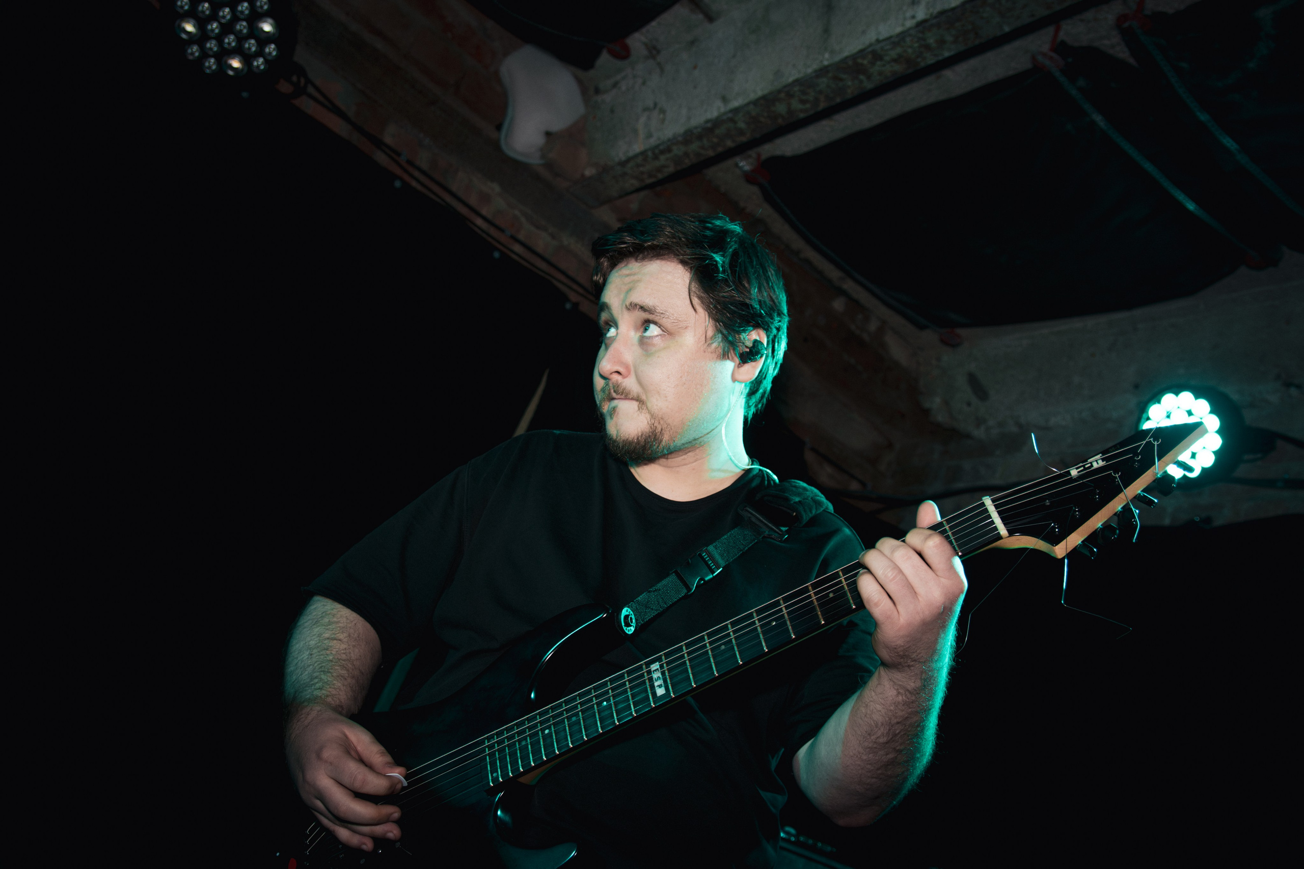 Laugar & Шумы Штормовых Широт & Пожары На Дальнем Севере 11.10.2025. Репортажный фотограф в Москве Legiodot