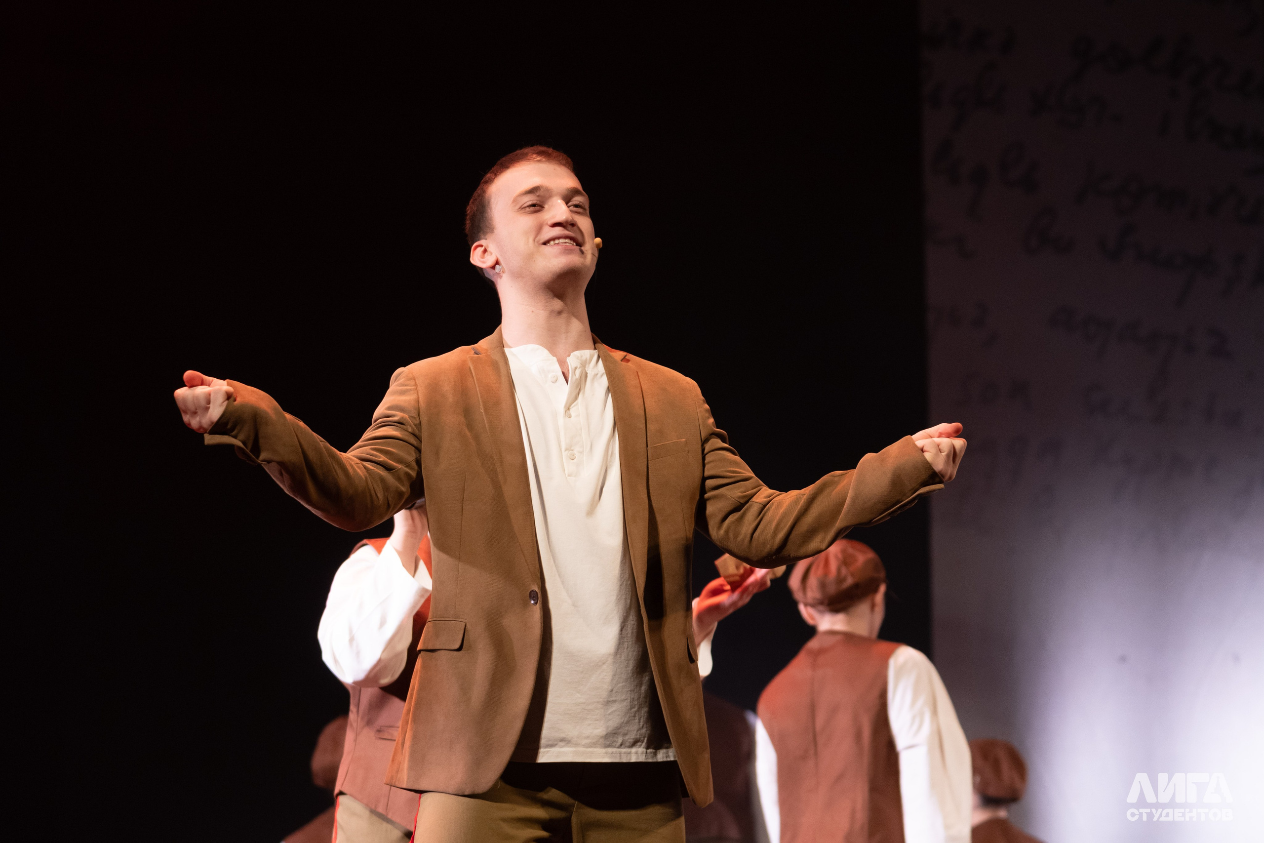 Российская Студенческая Весна 2025. Портретный фотограф в Казани Радомир Заздравных