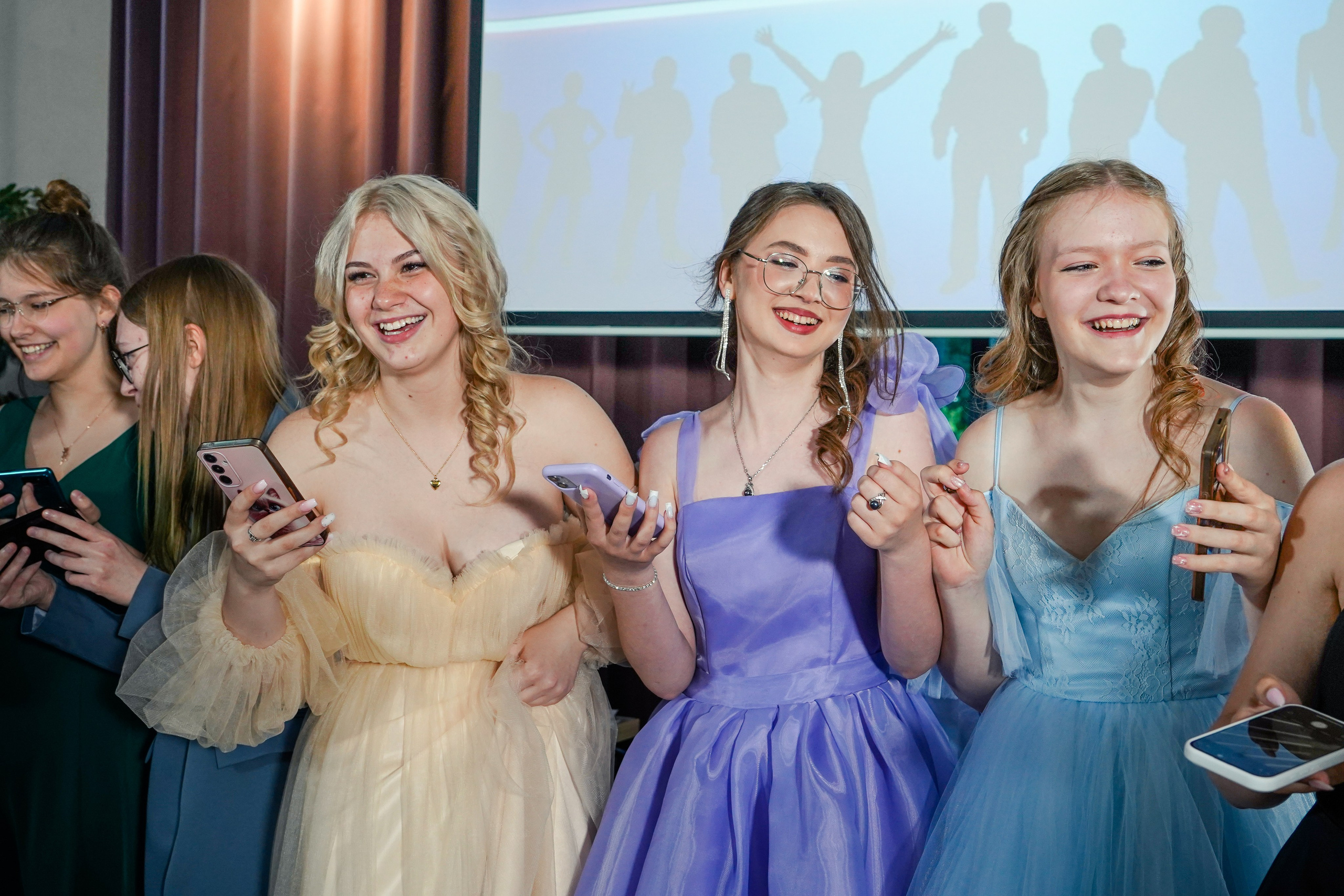 Выпускной вечер, гимназия № 40, 9 класс. Семейный и портретный фотограф в Екатеринбурге Анна Лобанова