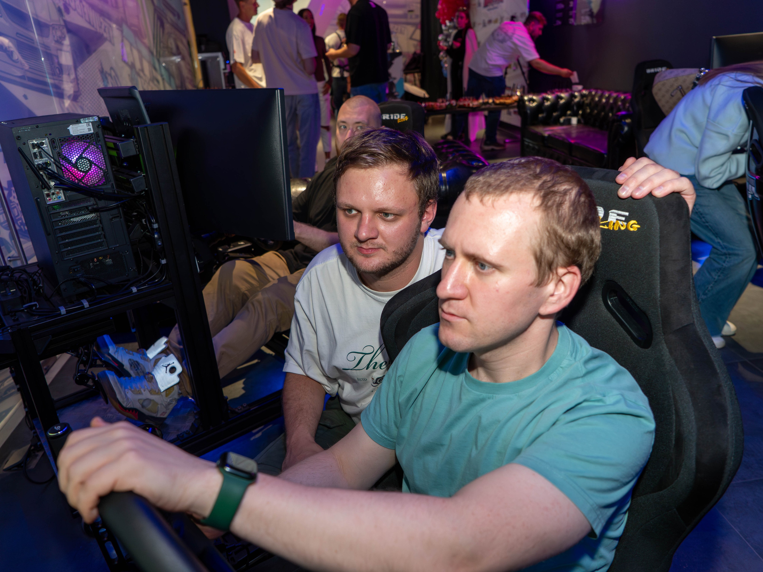 Открытие компьютерного клуба «Meta Racing». FM Media Сrew. Репортажные фото и видео