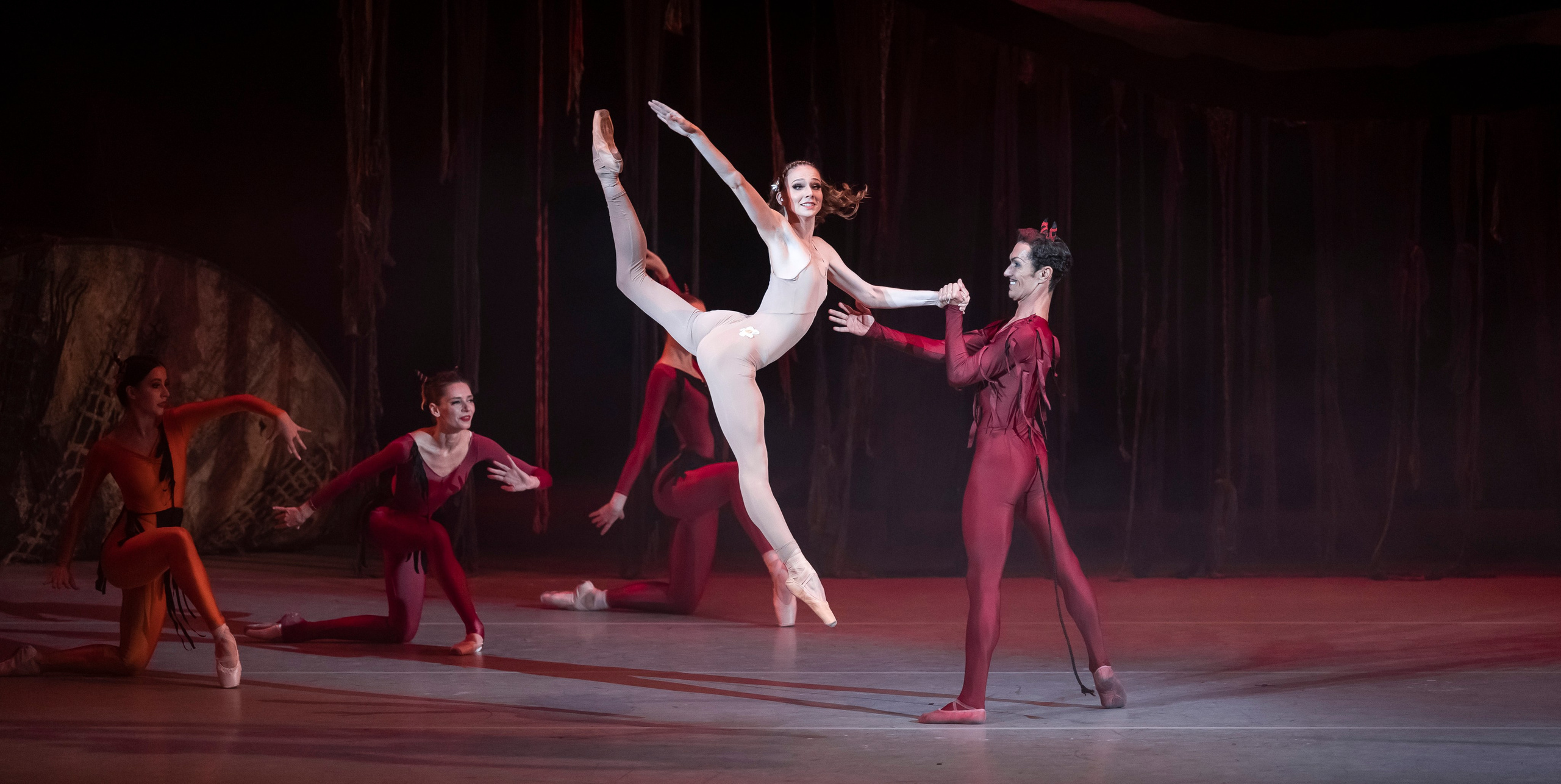 Сотворение мира. Балет Наталии Касаткиной и Владимира Василёва. Балетный фотограф Москва Майоров Николай