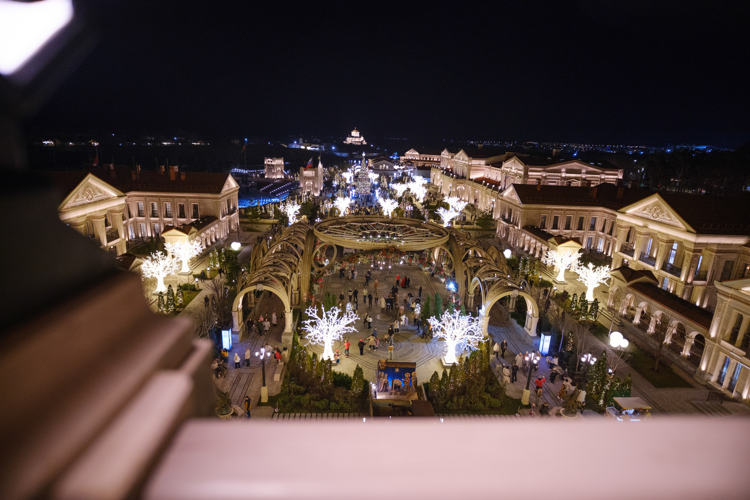 Новогодний репортаж из парка «Новый Херсонес» | Фотограф Илья Желдак. Профессиональная фотосъемка в Крыму. Натуральные эмоции и живые кадры. Забронируйте дату прямо сейчас!