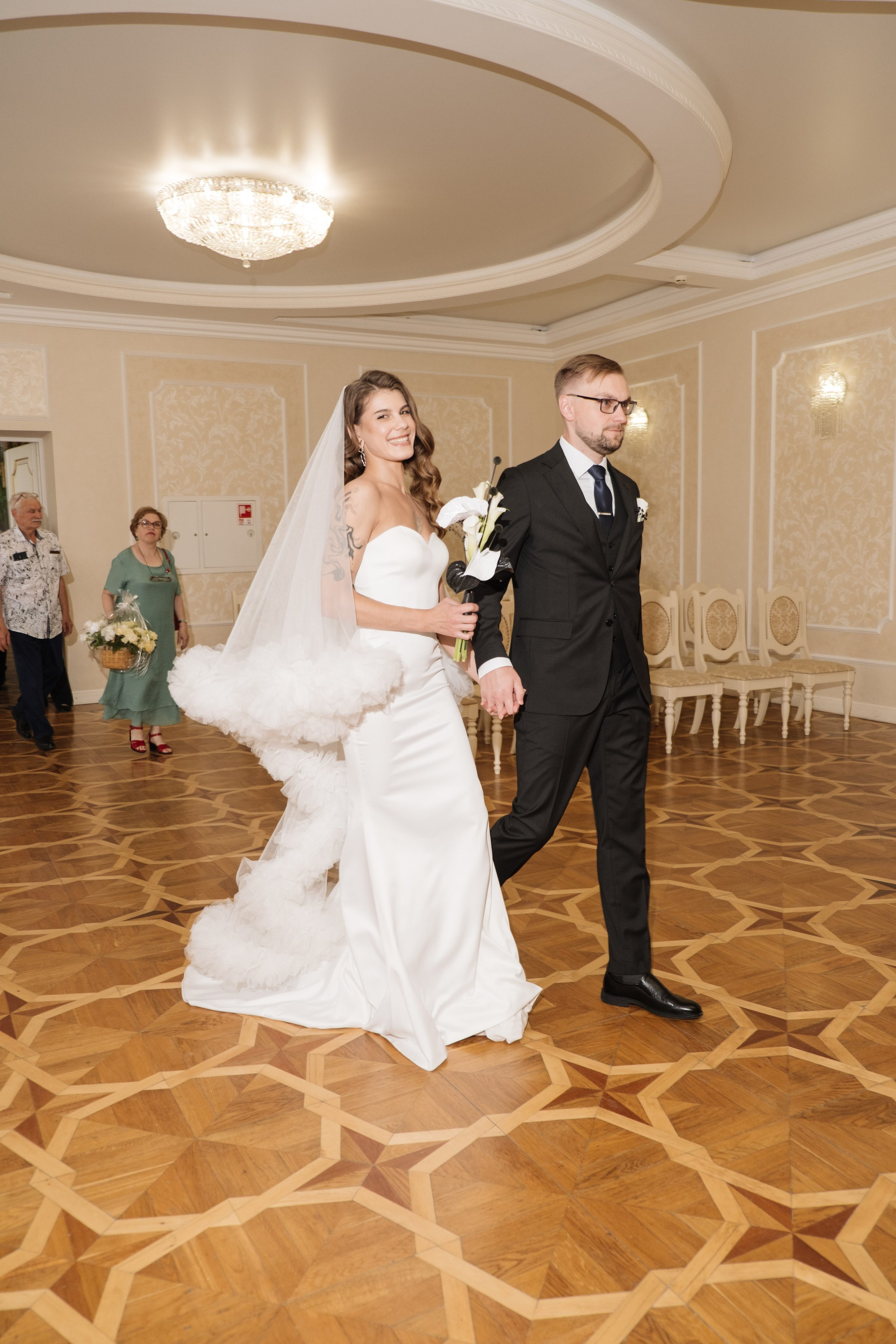 Дарья и Виктор в Балаклаве и на Фиоленте. Профессиональная фотосъемка в Крыму. Натуральные эмоции и живые кадры. Забронируйте дату прямо сейчас!