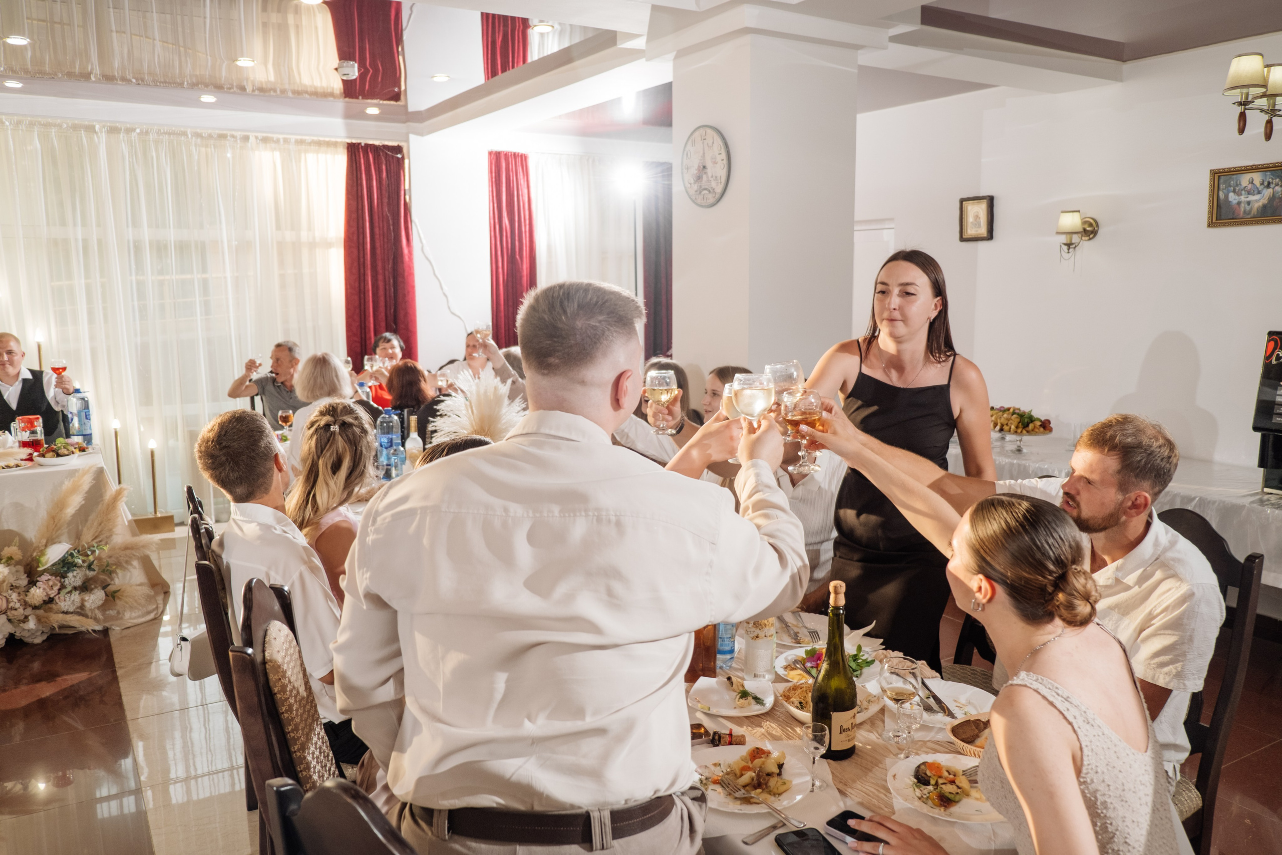 Свадебная фотосессия - выездная регистрация и банкет. Крым. Профессиональная фотосъемка в Крыму. Натуральные эмоции и живые кадры. Забронируйте дату прямо сейчас!