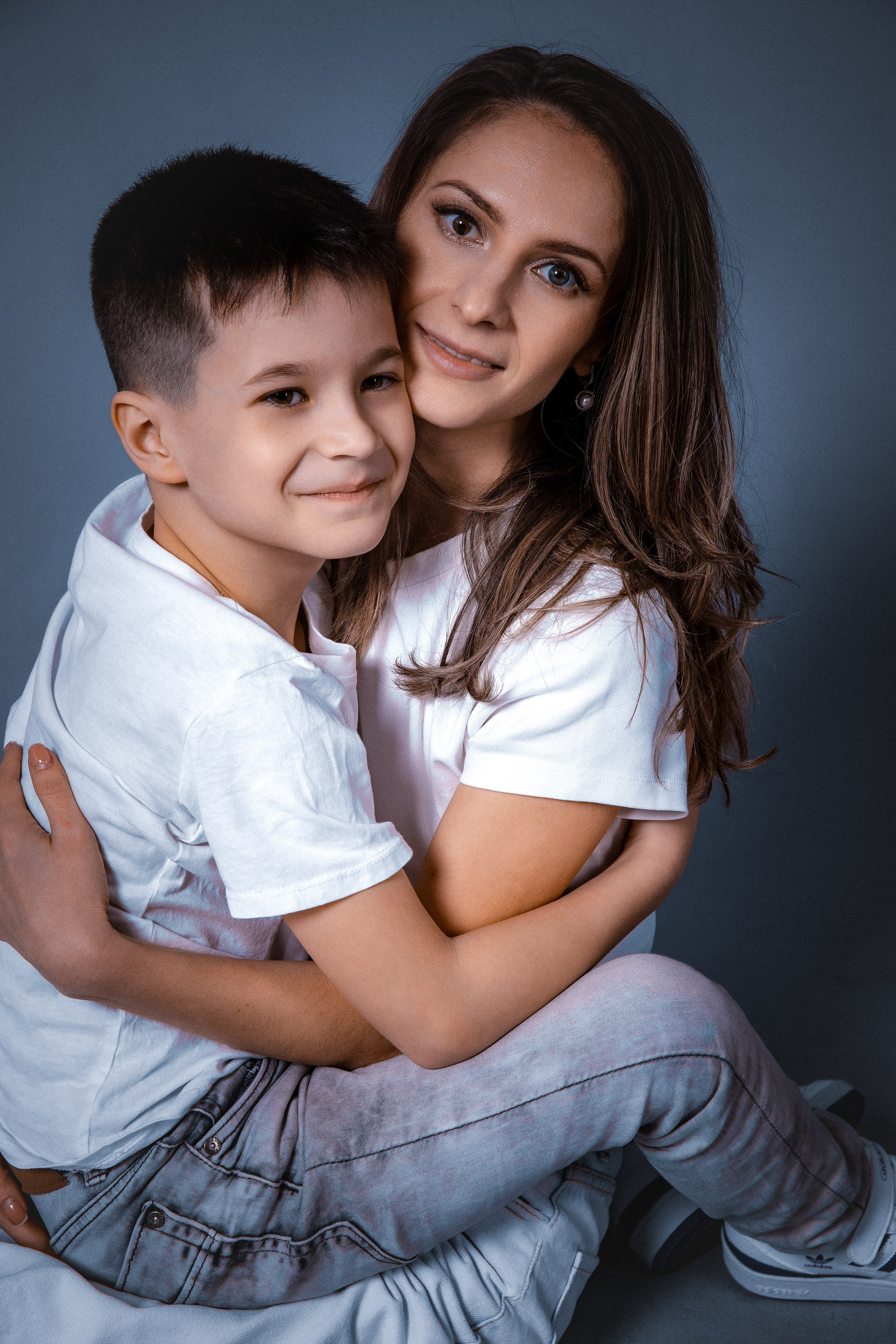 Семейная фотосессия в студии Галины и ее родных. Контент фотограф для экспертов в соцсетях Алена Собора Москва