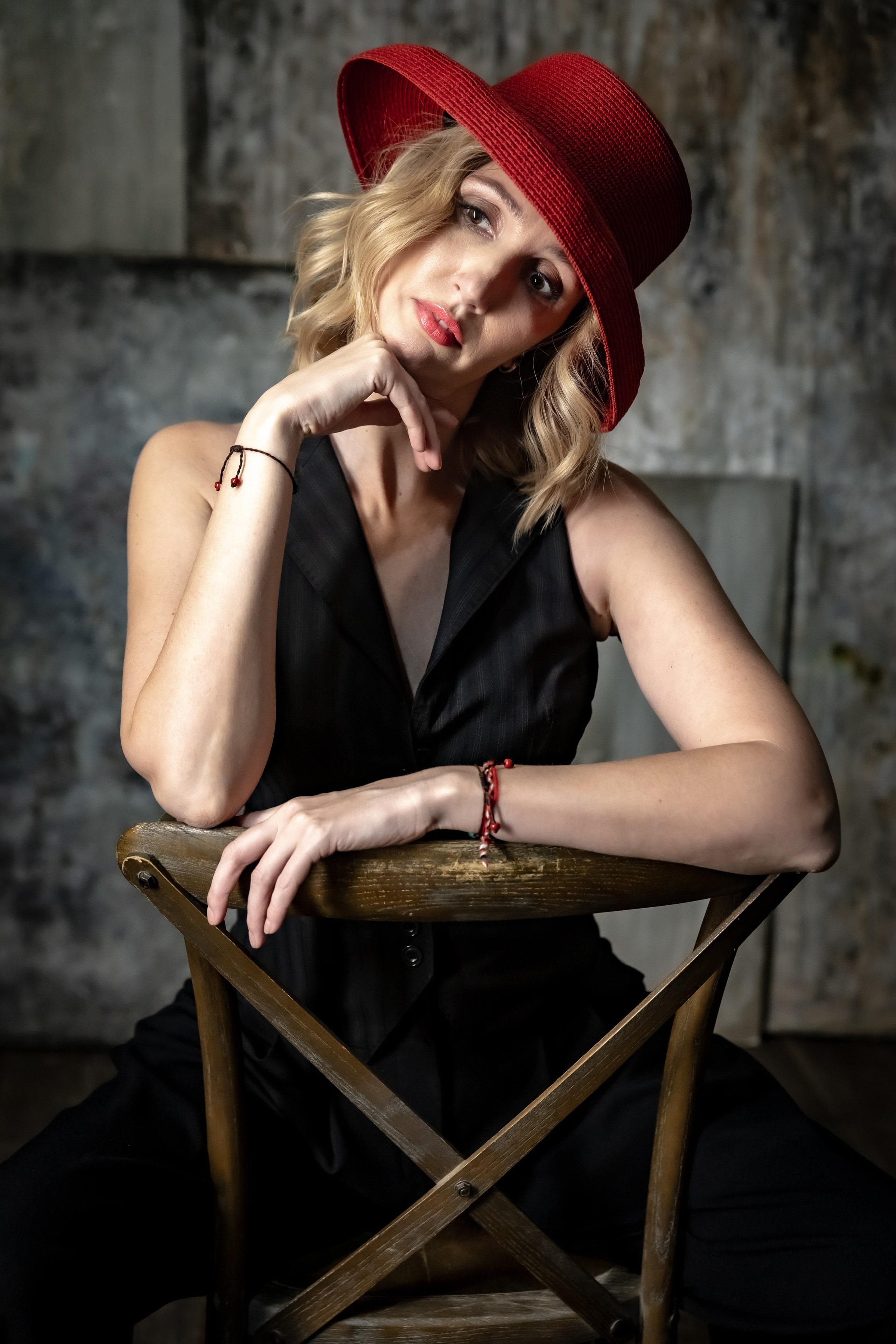 Бинес-контент фотография. Контент фотограф для экспертов в соцсетях Алена Собора Москва