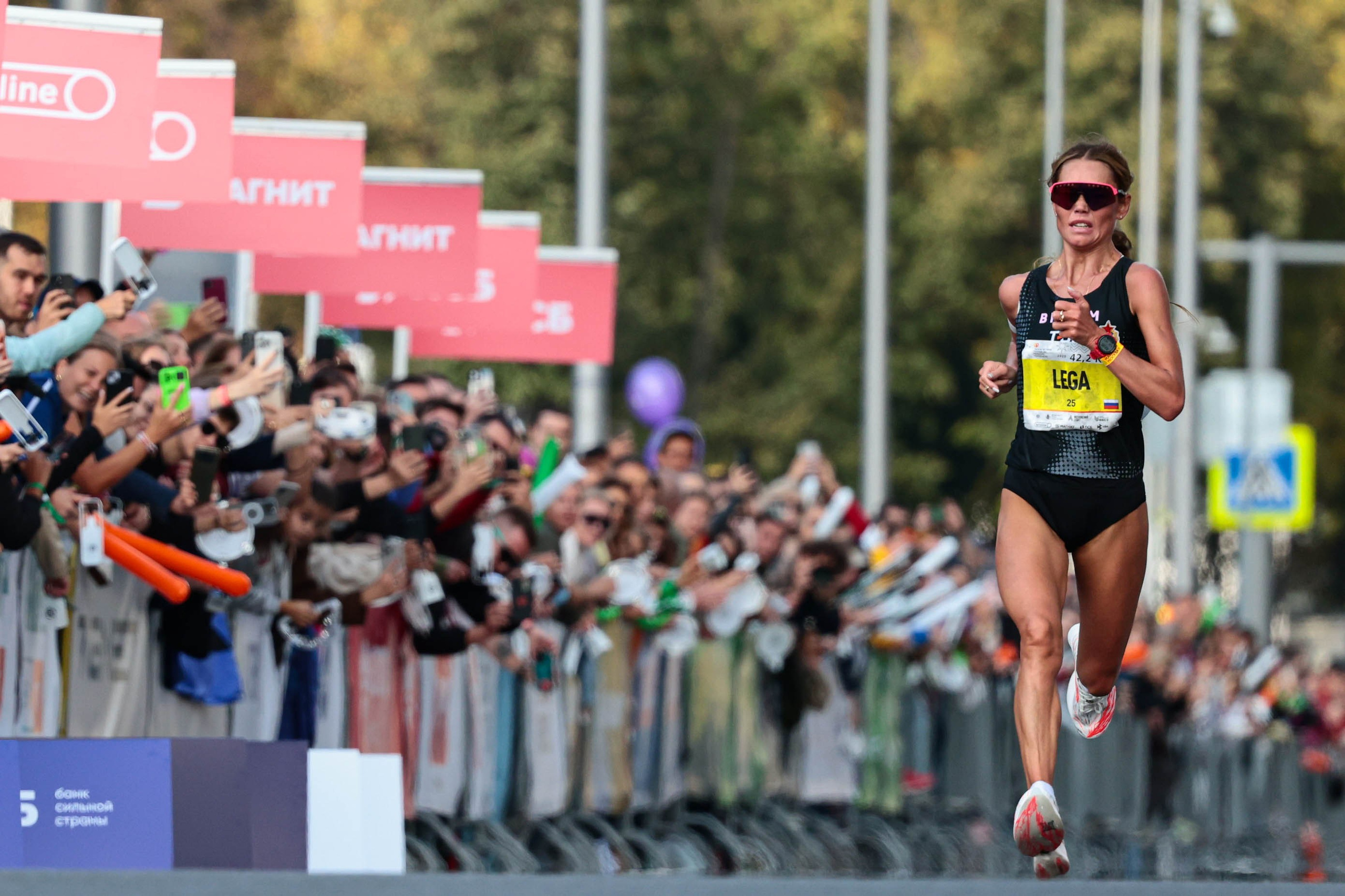 Московский марафон 2025. Спортивный фотограф в Санкт-Петербурге Илья Vacool