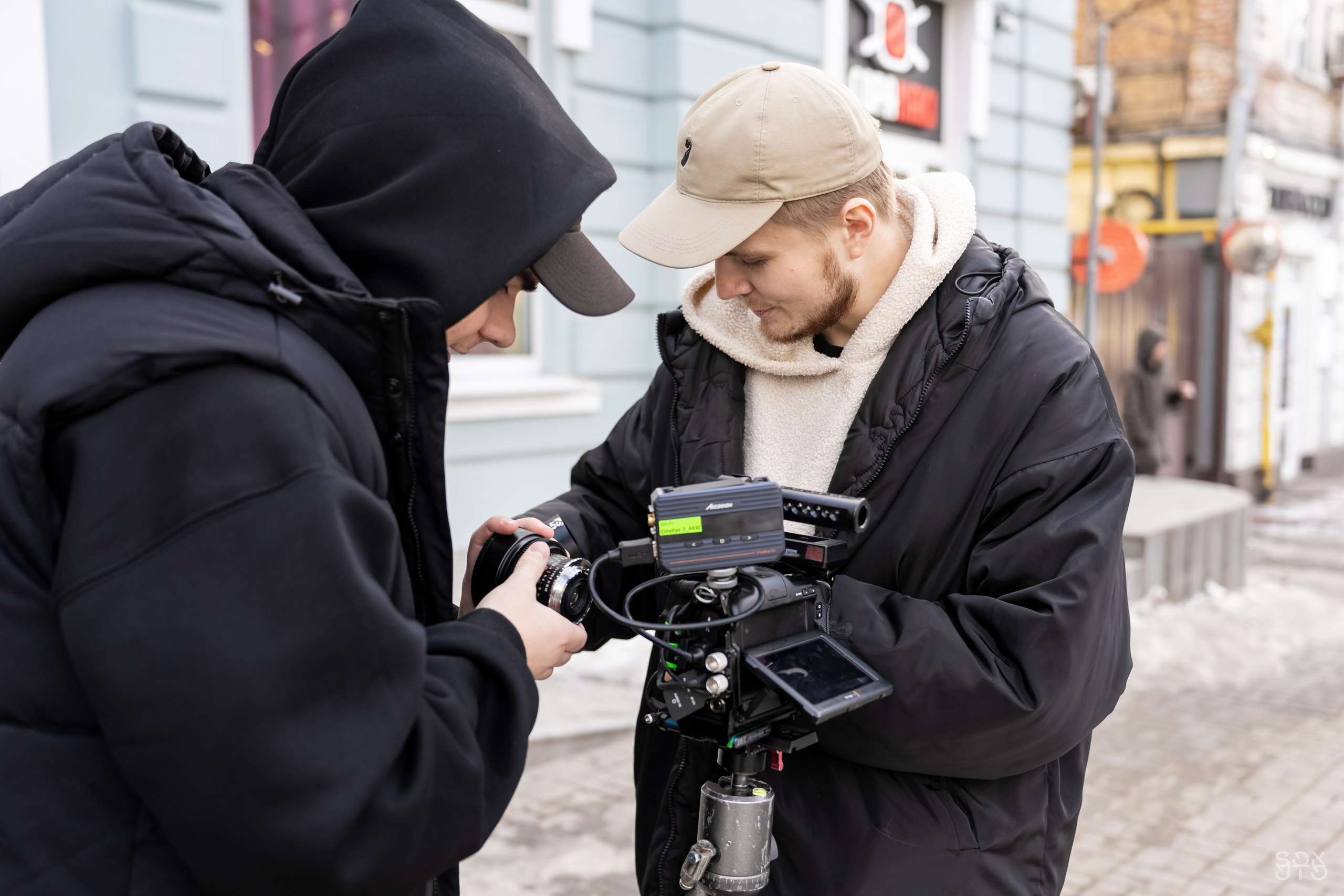 Видеопродакшн BACKED ROLL