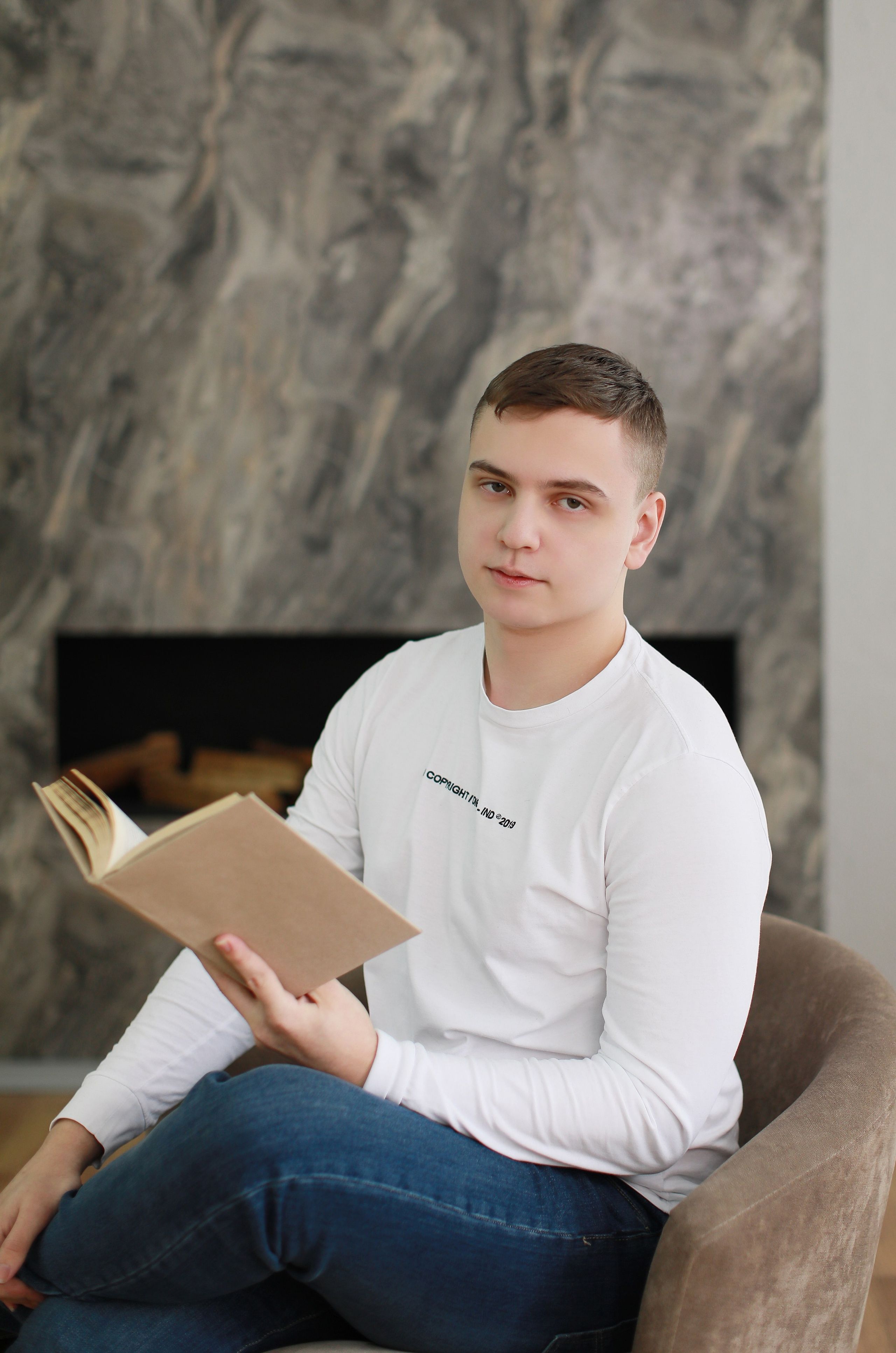 Выпускной альбом (Школа 83). Детский семейный фотограф Краснодар