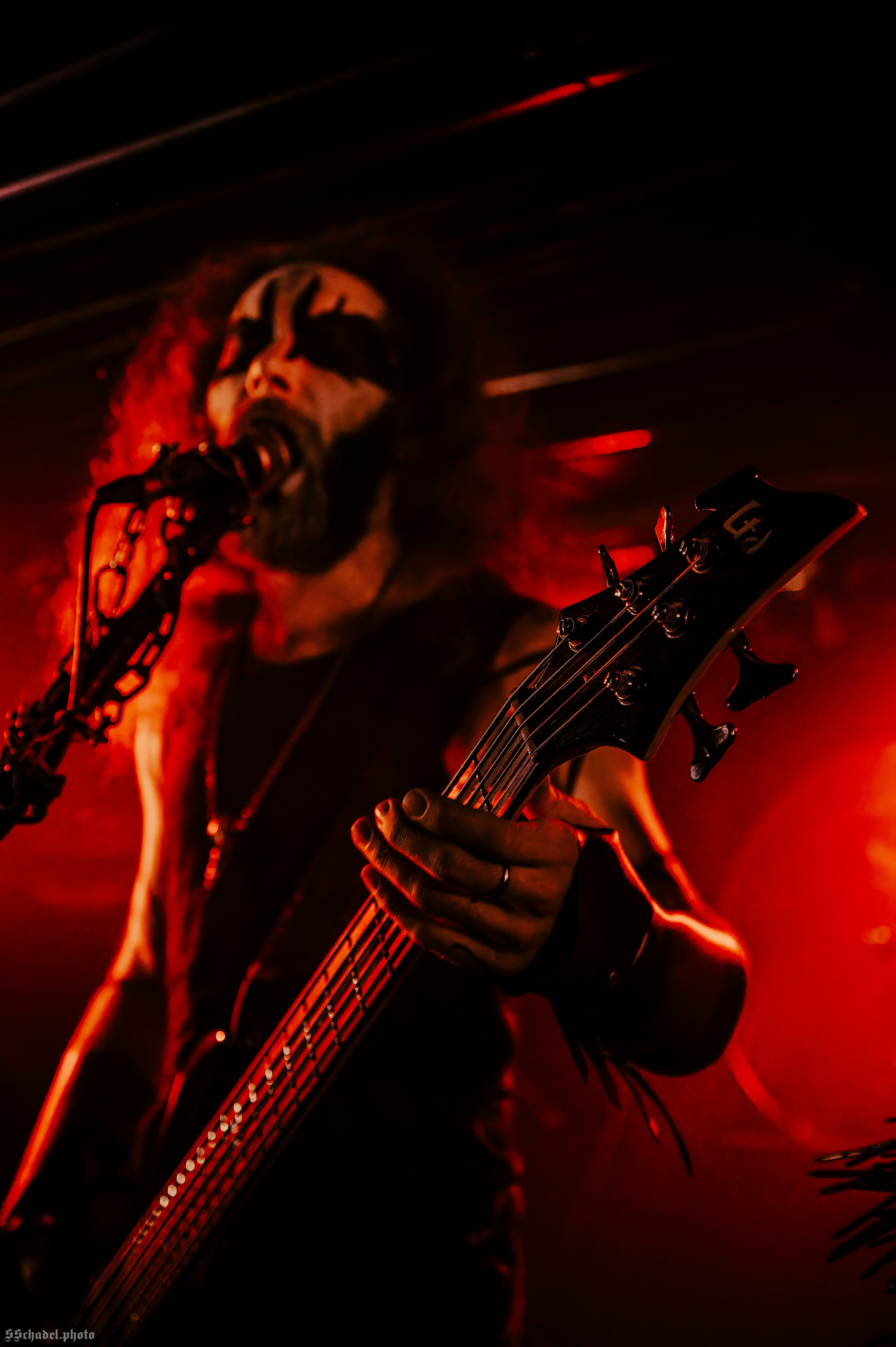 Frostlagte Måne 18.10.25. We will make everything metal!