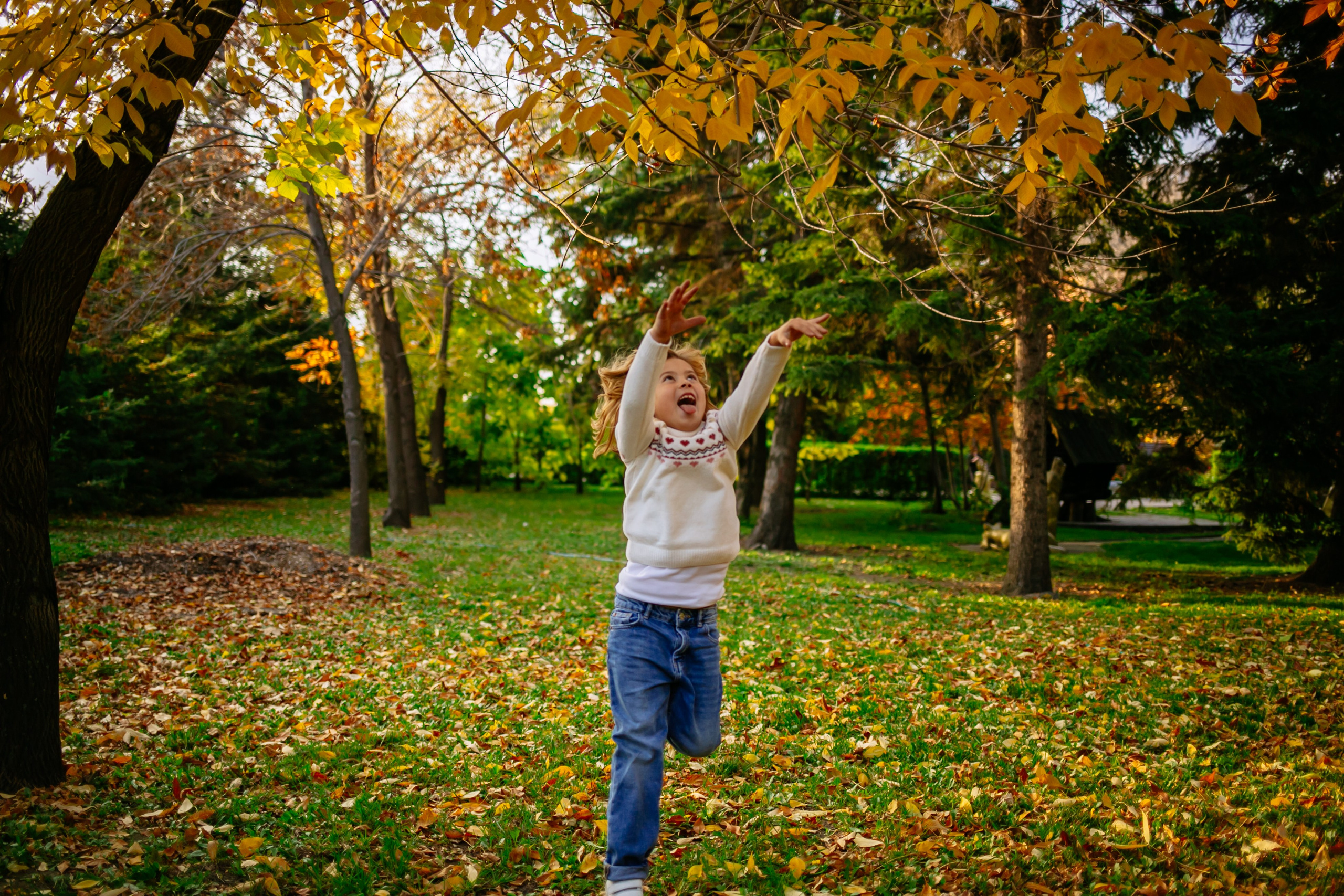 Юля, Анюта, Есения